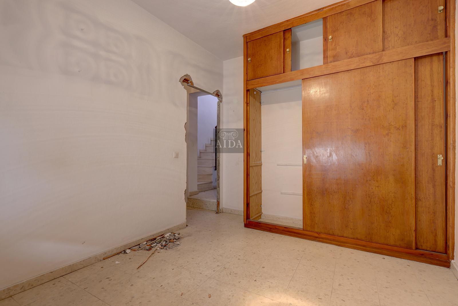 For sale of house in Estepona