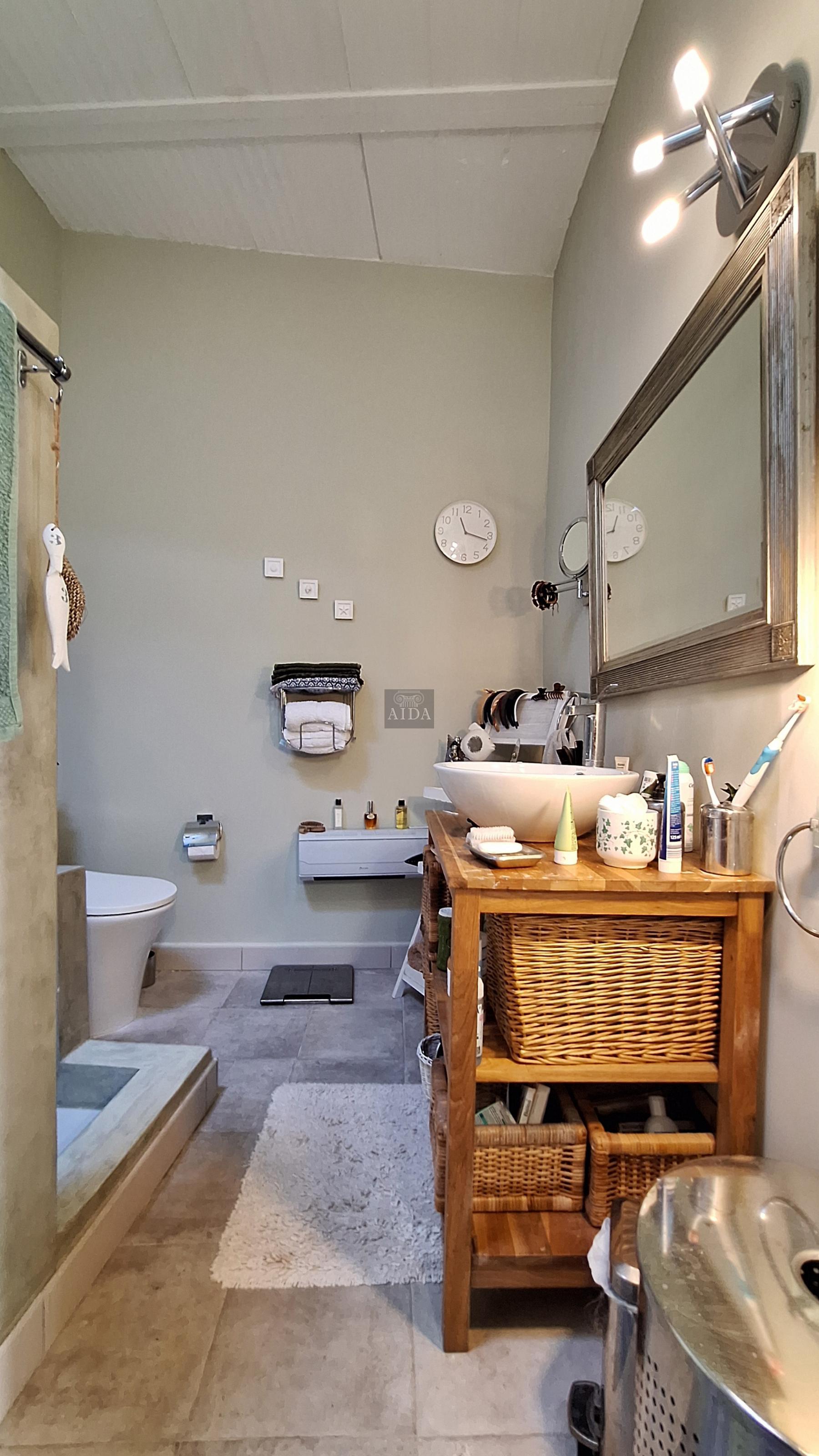 For sale of house in Estepona