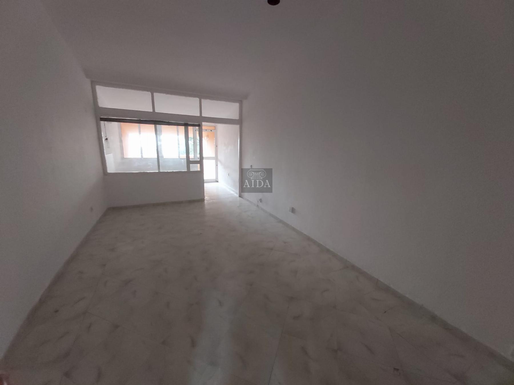 For sale of flat in Estepona