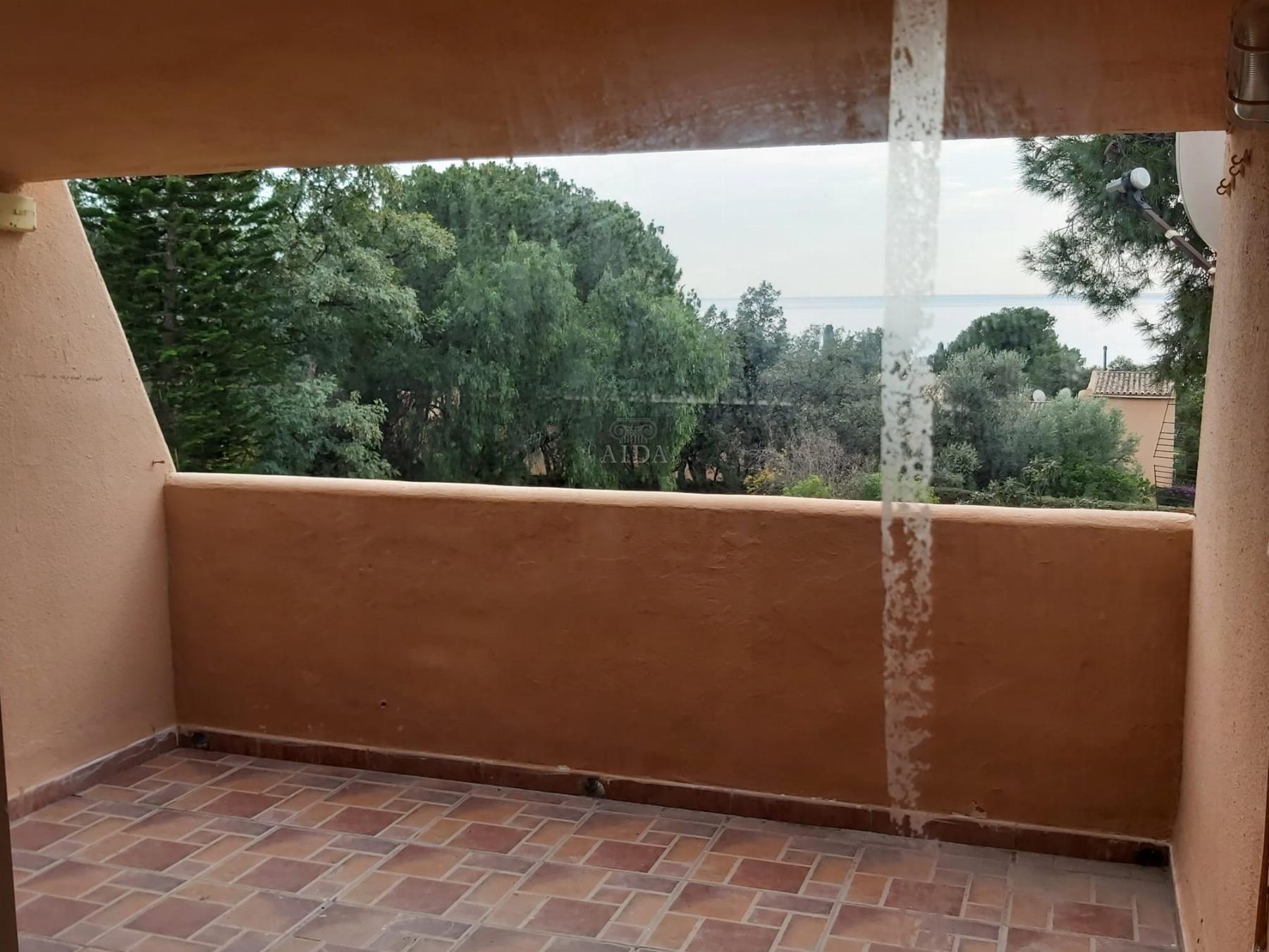 For sale of flat in Estepona