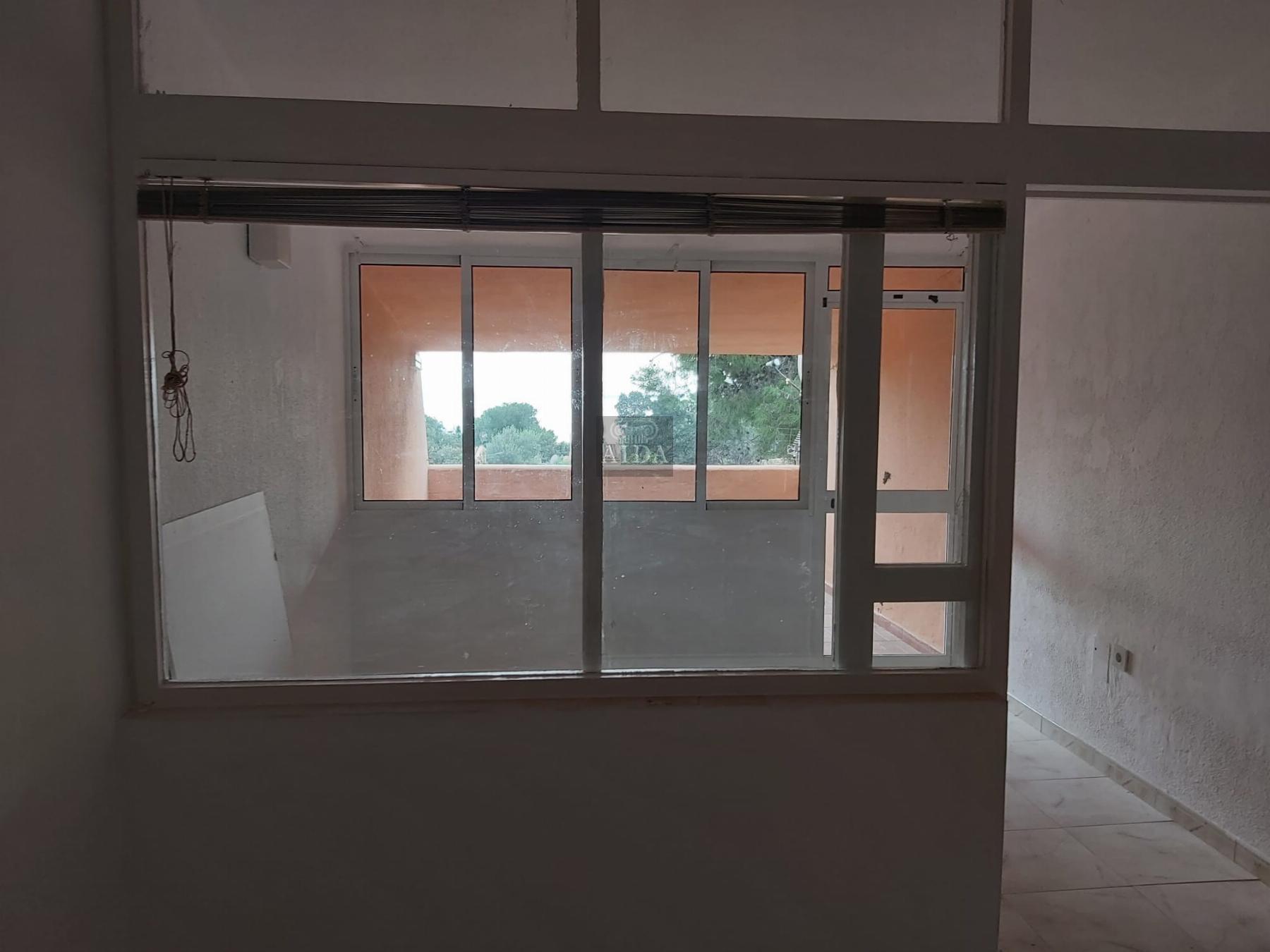 For sale of flat in Estepona