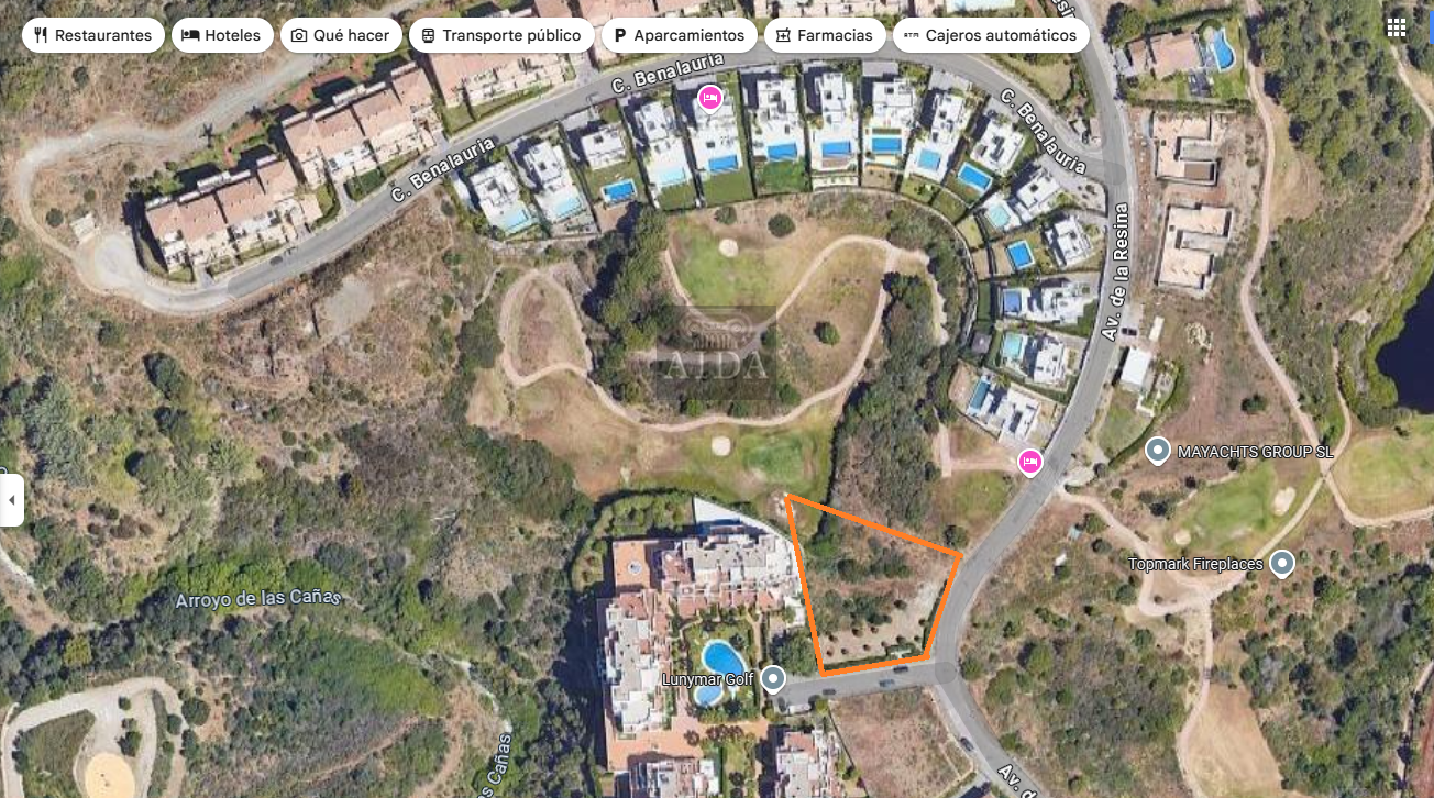 For sale of land in Estepona