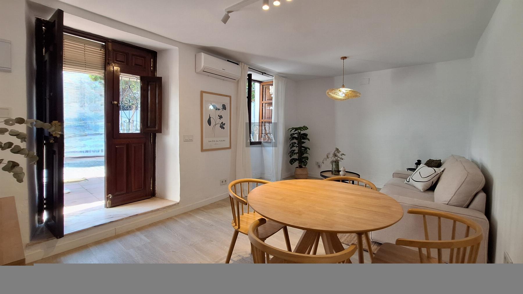 For sale of house in Estepona