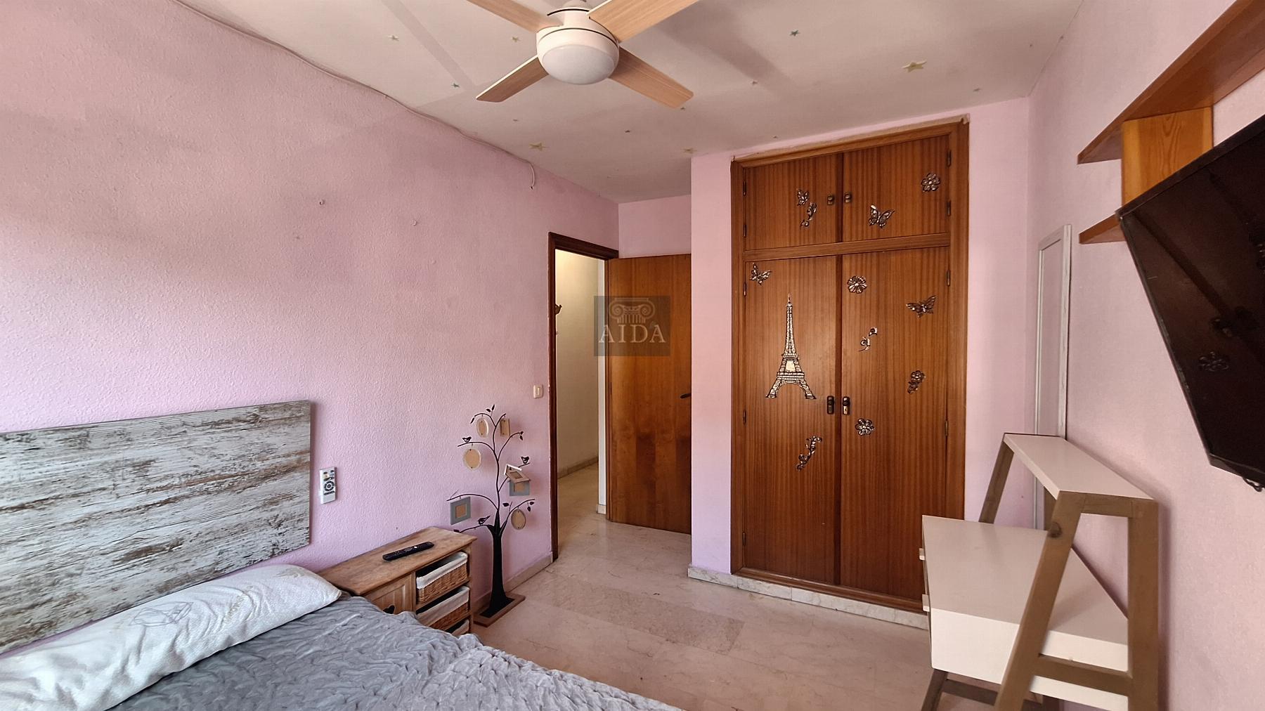 For sale of flat in Estepona