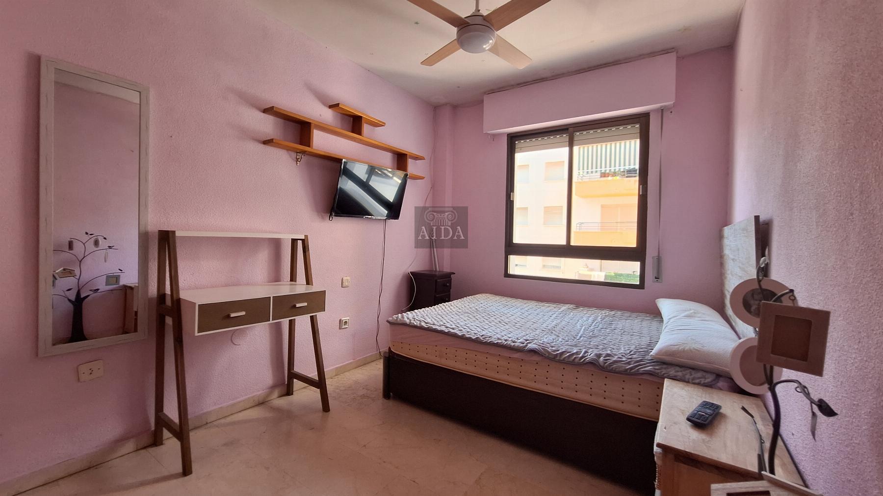 For sale of flat in Estepona