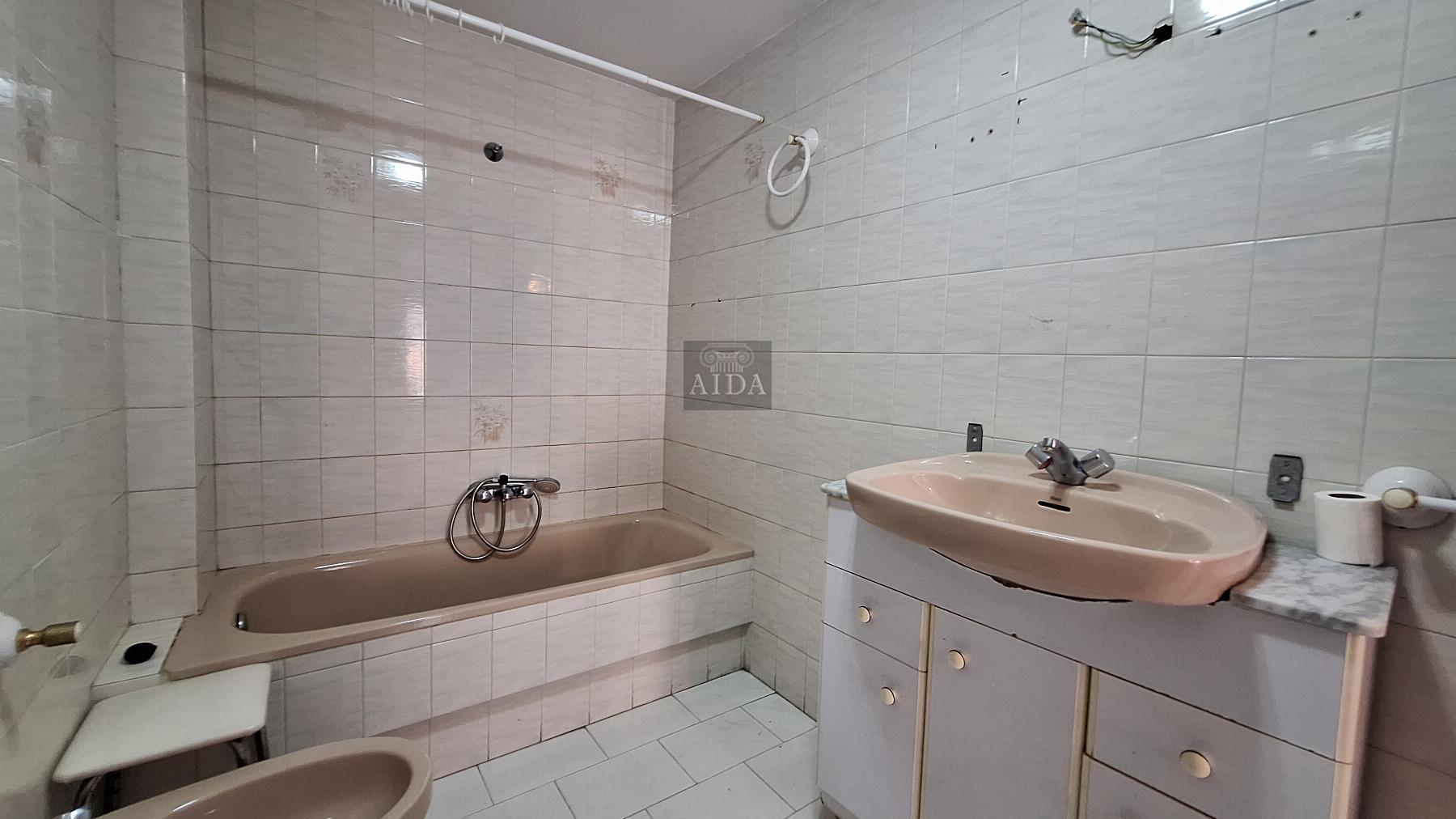 For sale of flat in Estepona