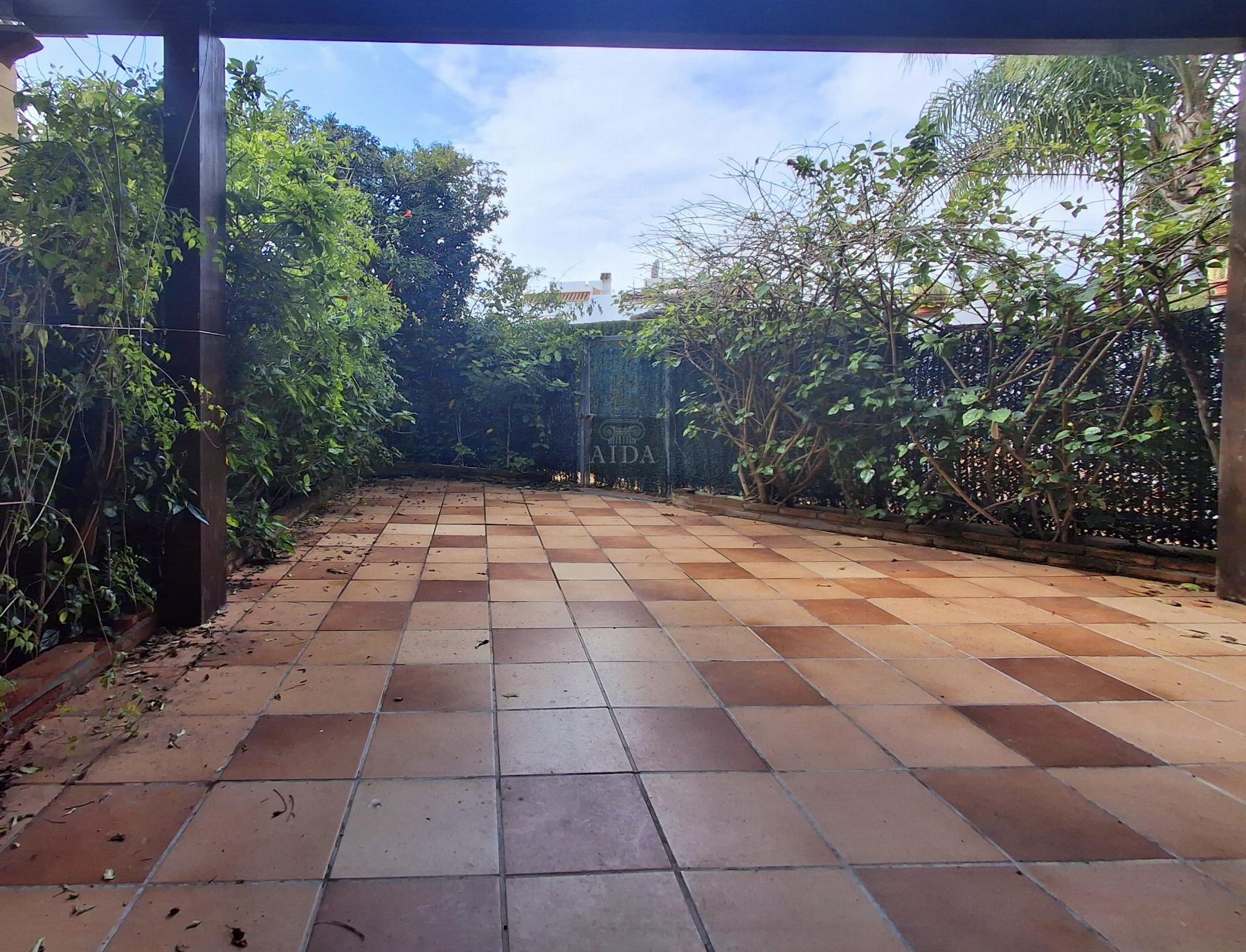 For sale of flat in Estepona