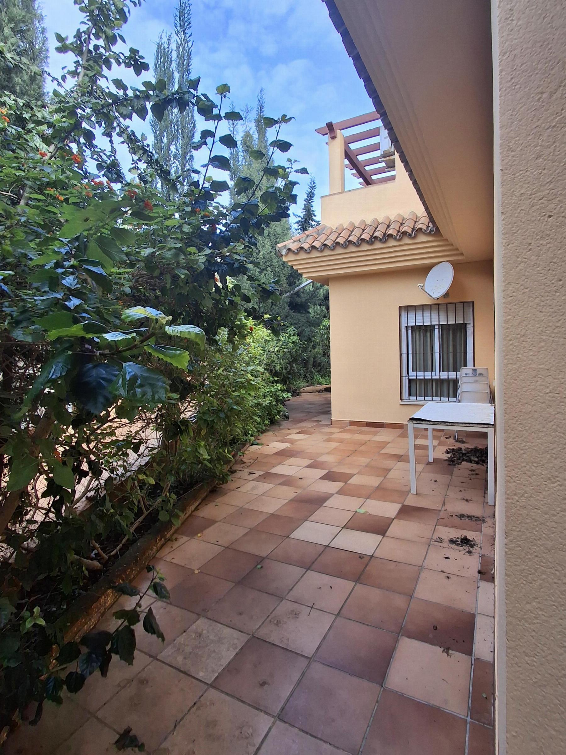 For sale of flat in Estepona