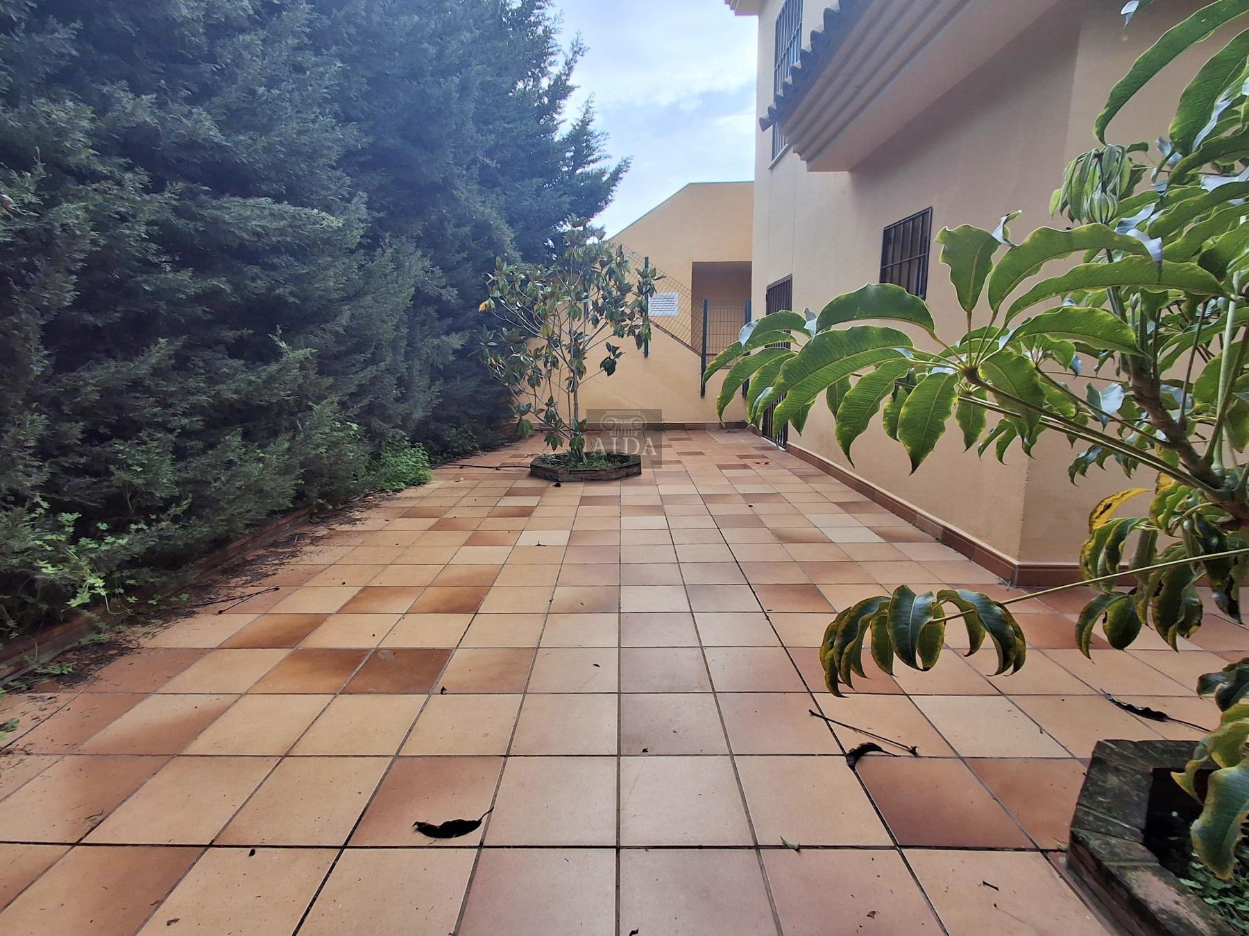 For sale of flat in Estepona