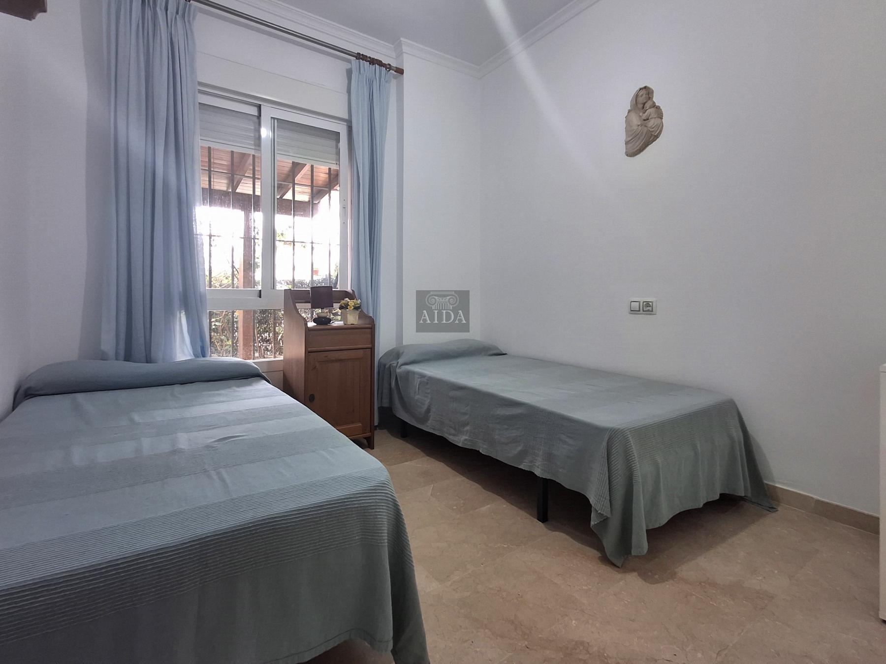 For sale of flat in Estepona
