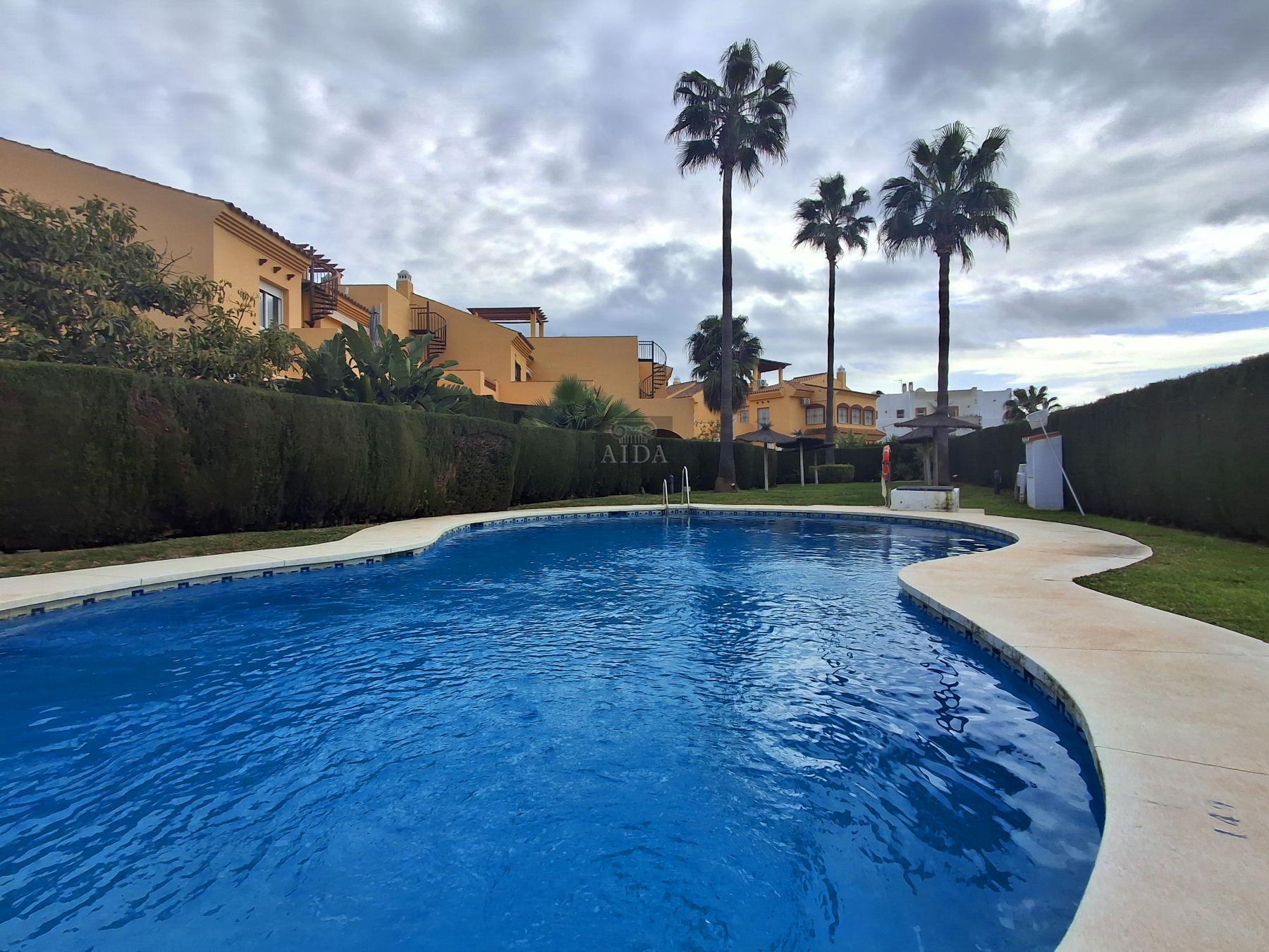 For sale of flat in Estepona