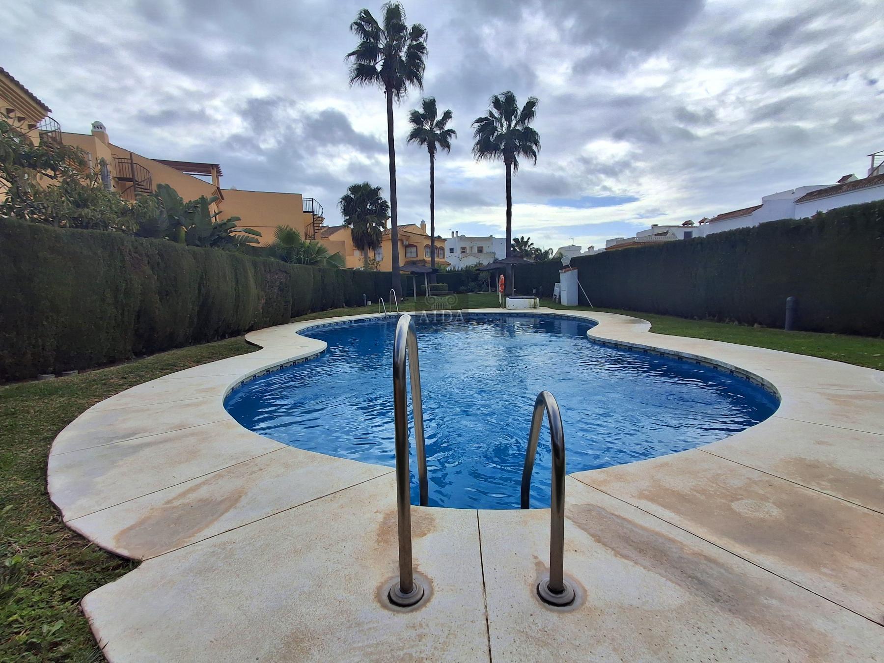 For sale of flat in Estepona