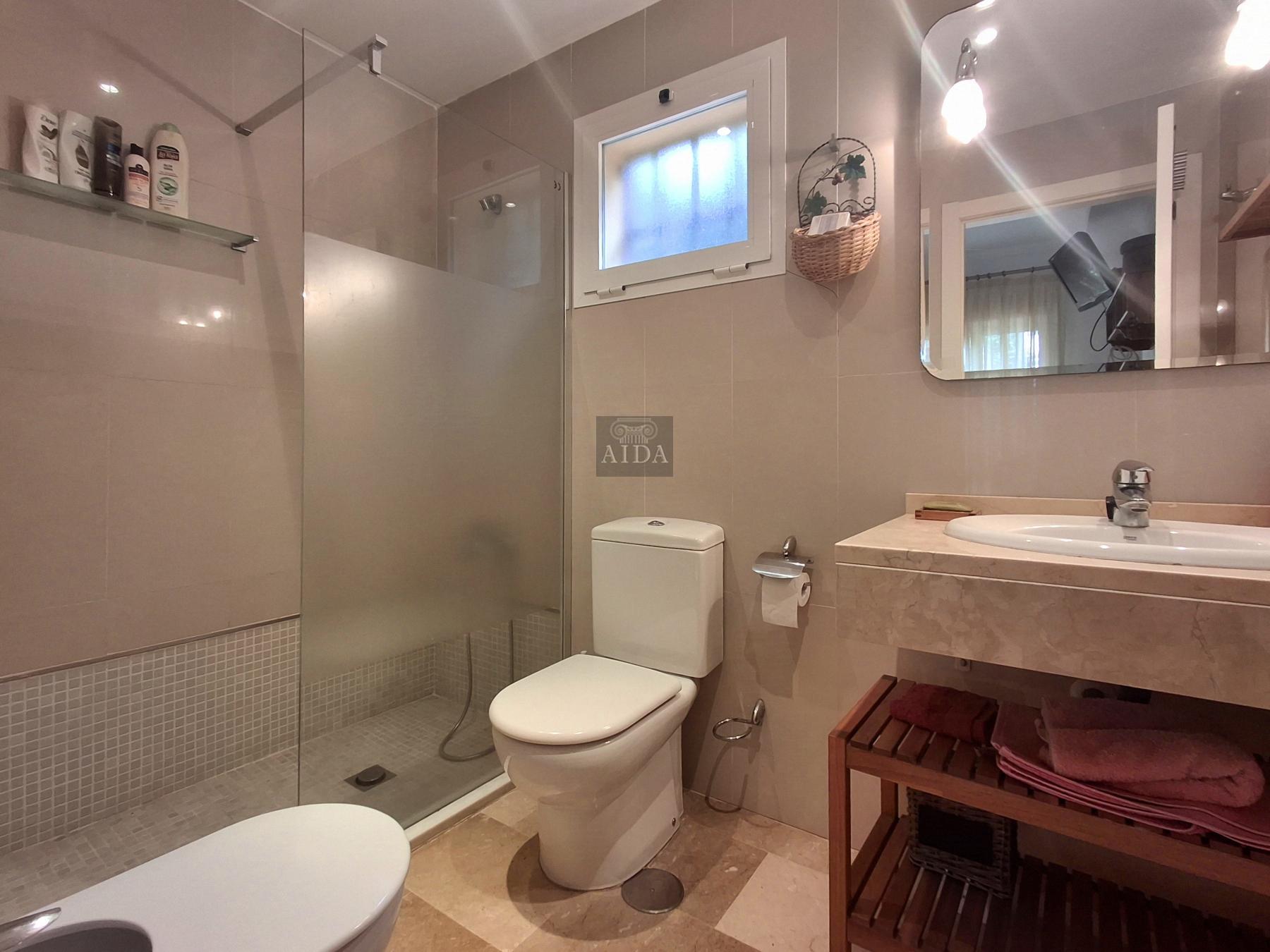 For sale of flat in Estepona