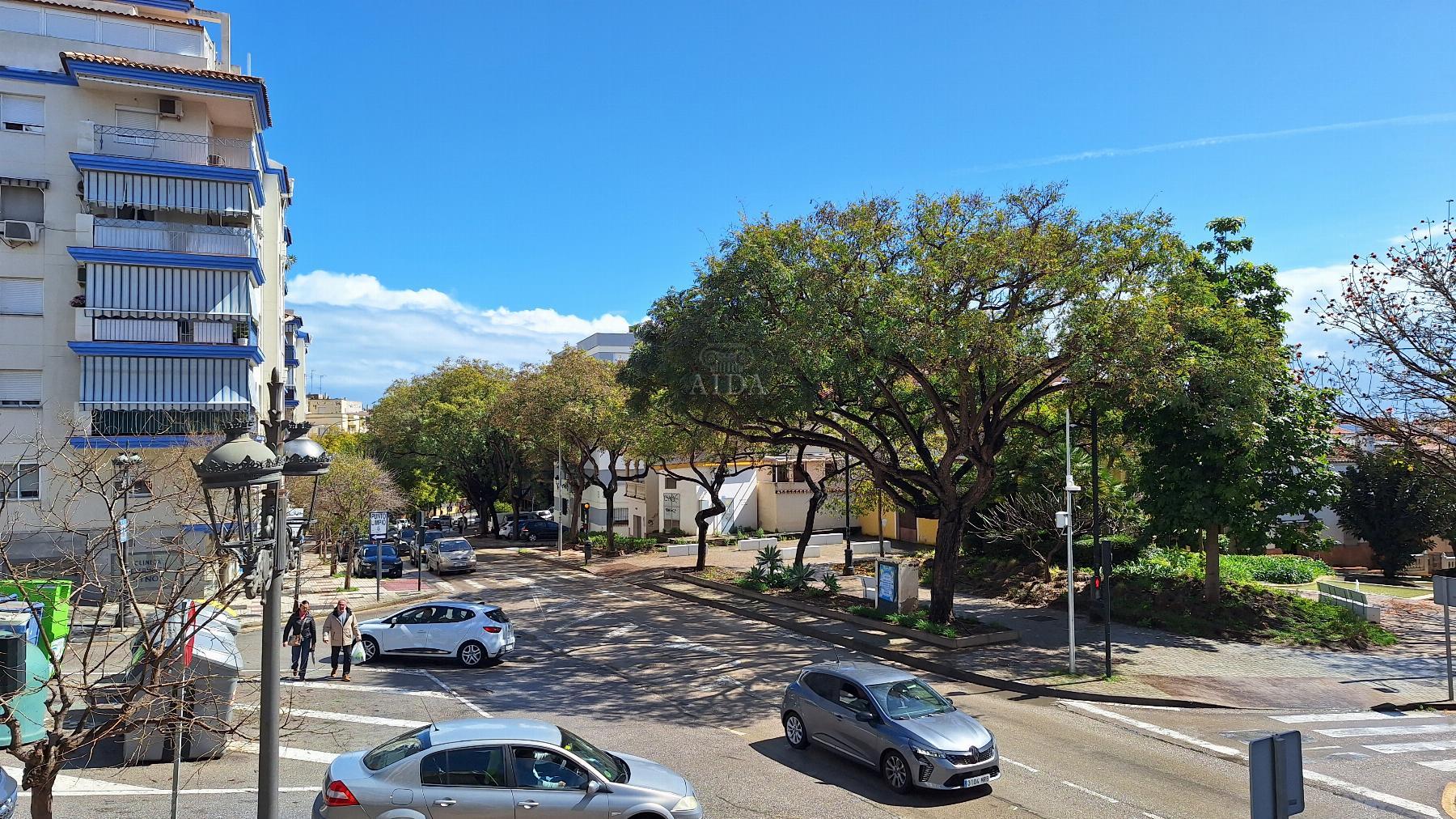 For rent of commercial in Estepona