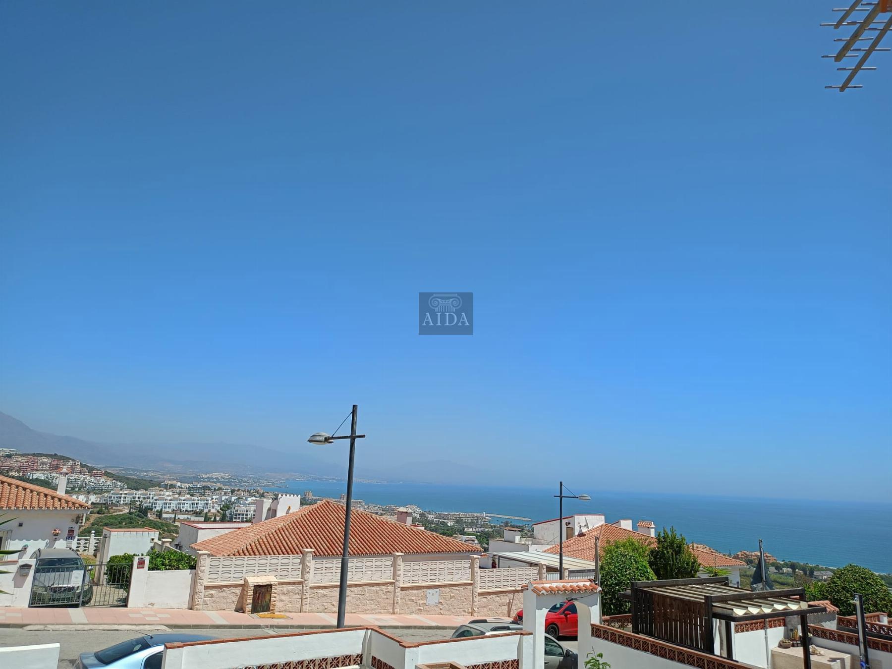 For sale of flat in Manilva