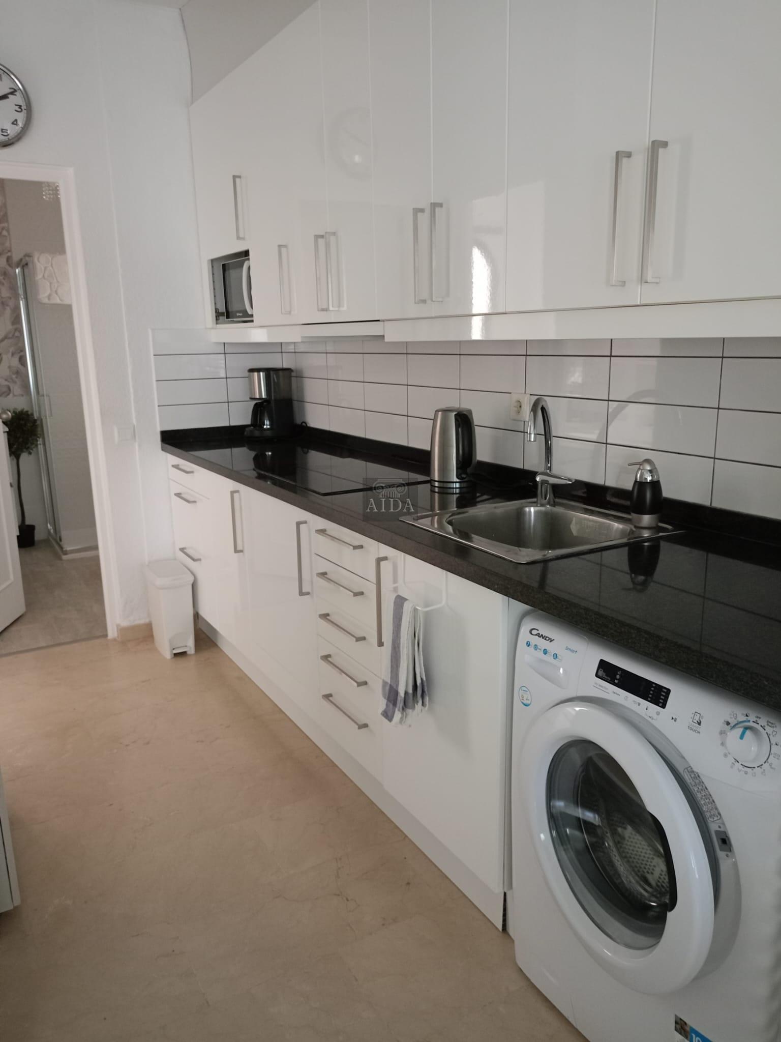 For sale of flat in Manilva