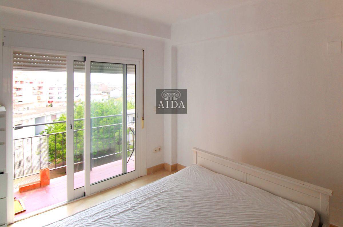 Venta de piso en Estepona