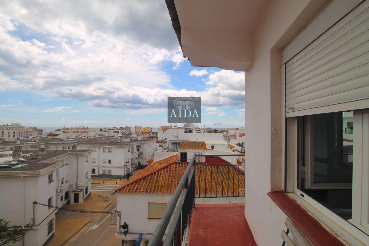 Venta de piso en Estepona