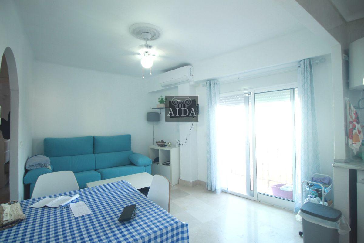 Venta de piso en Estepona