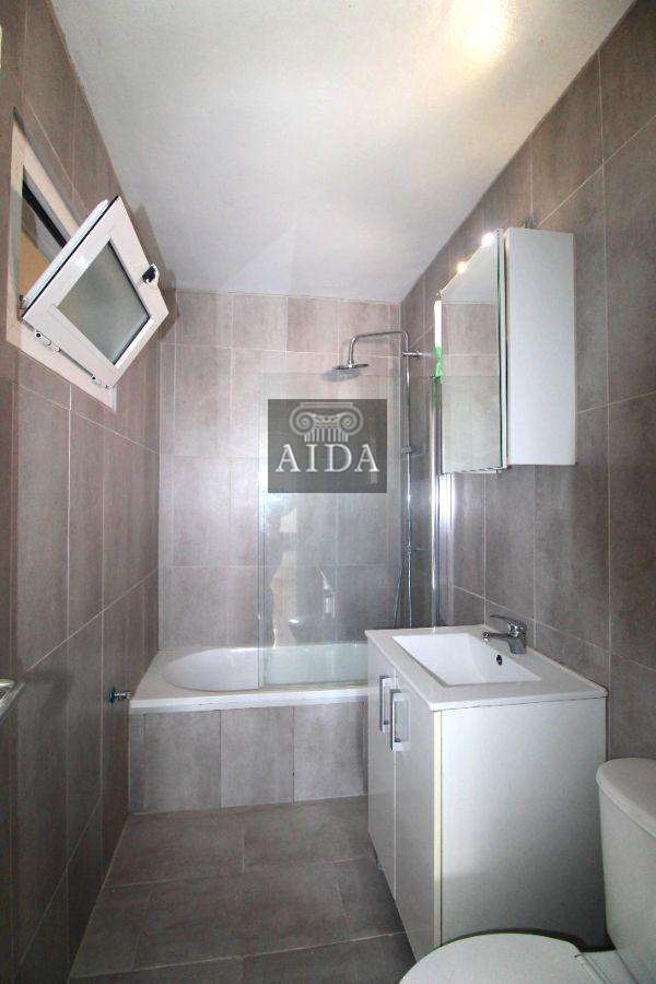 Venta de piso en Estepona