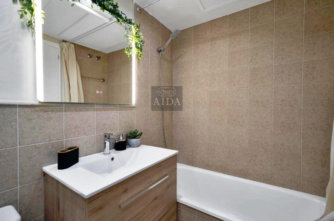 For sale of flat in Manilva