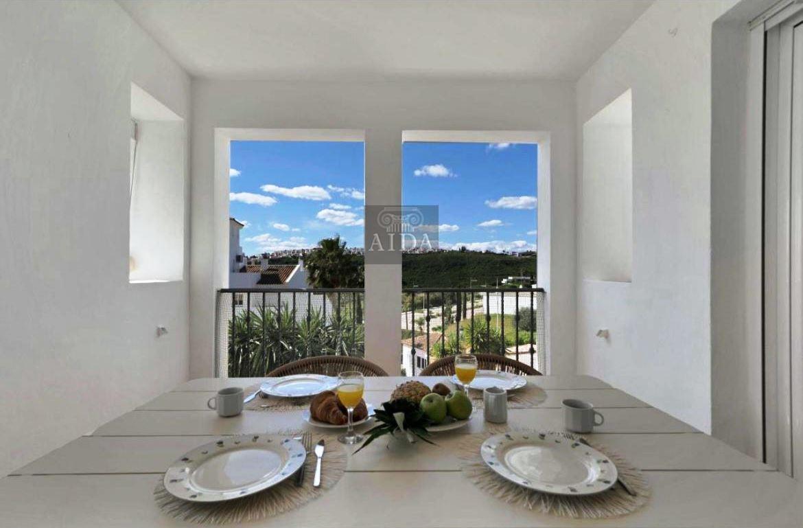For sale of flat in Manilva