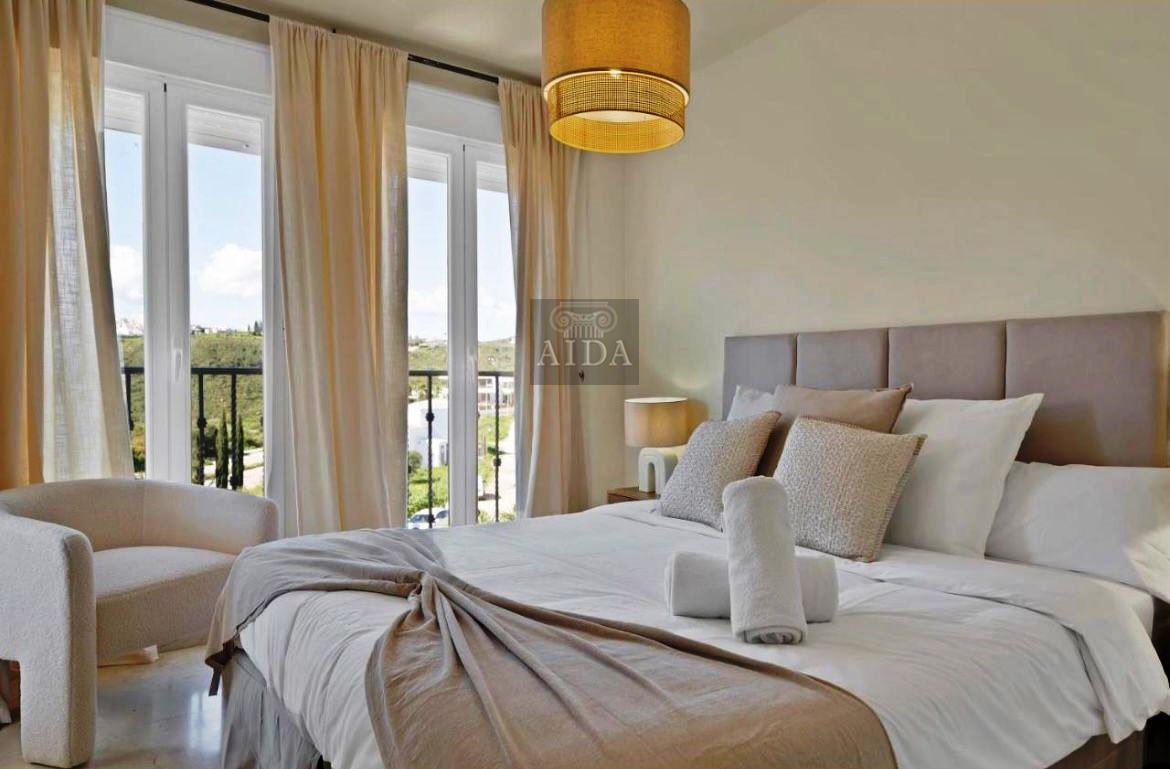For sale of flat in Manilva