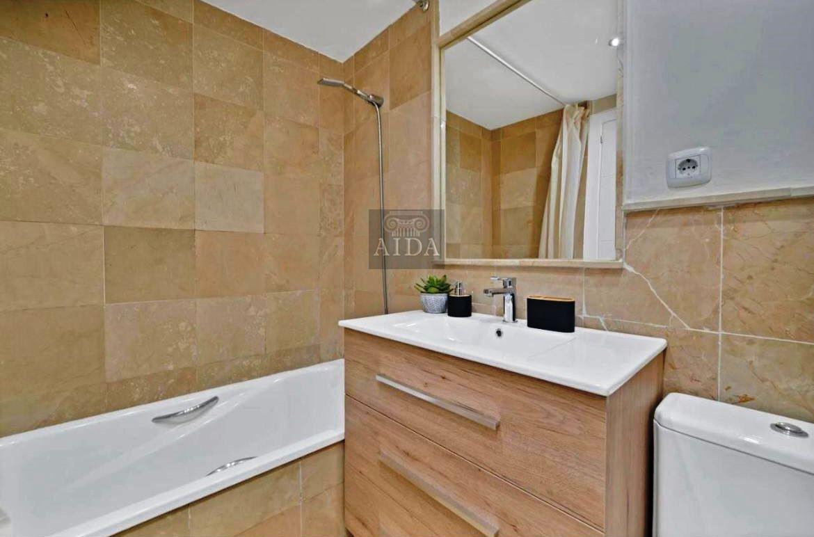 For sale of flat in Manilva