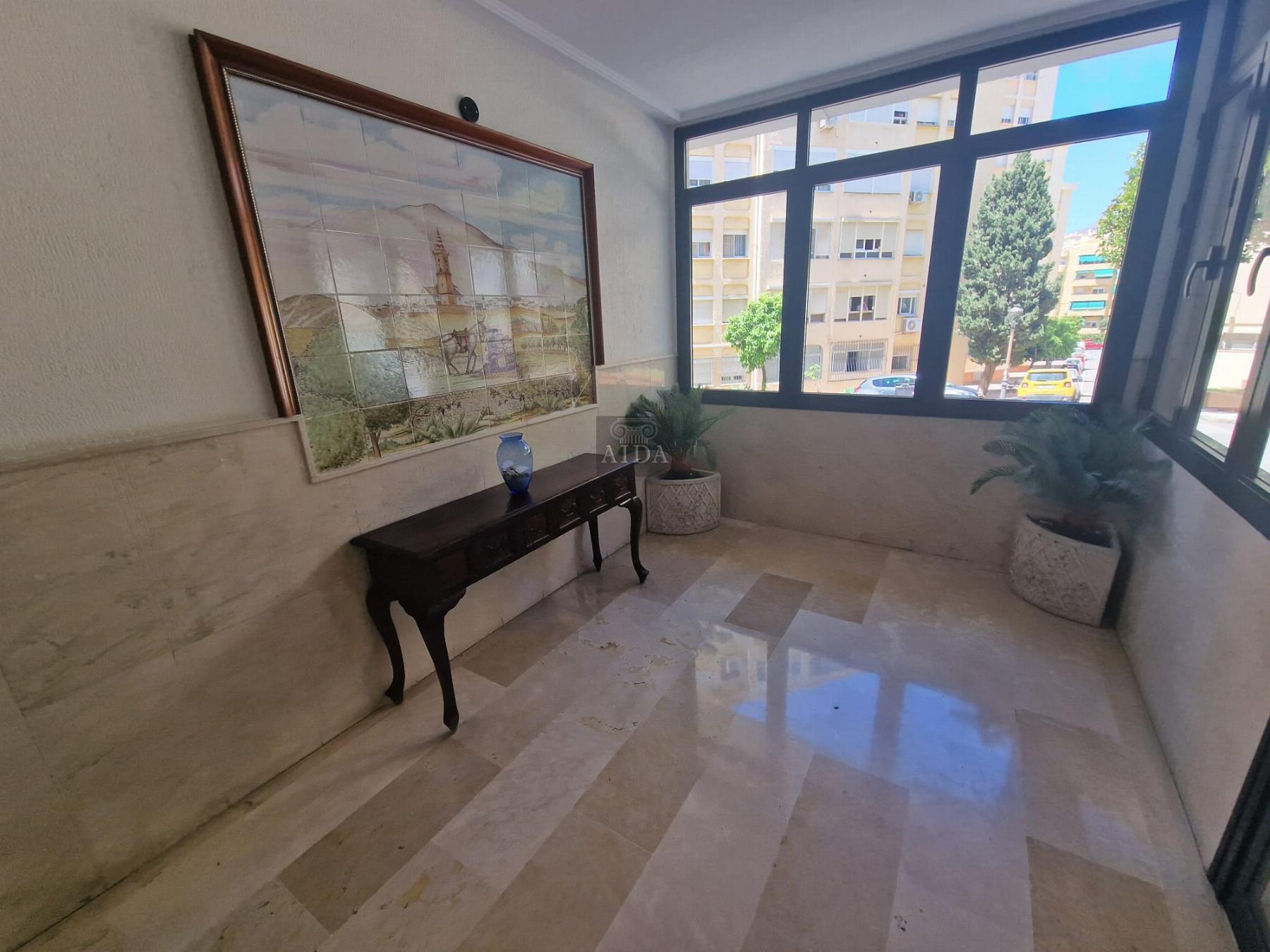 Venta de piso en Estepona