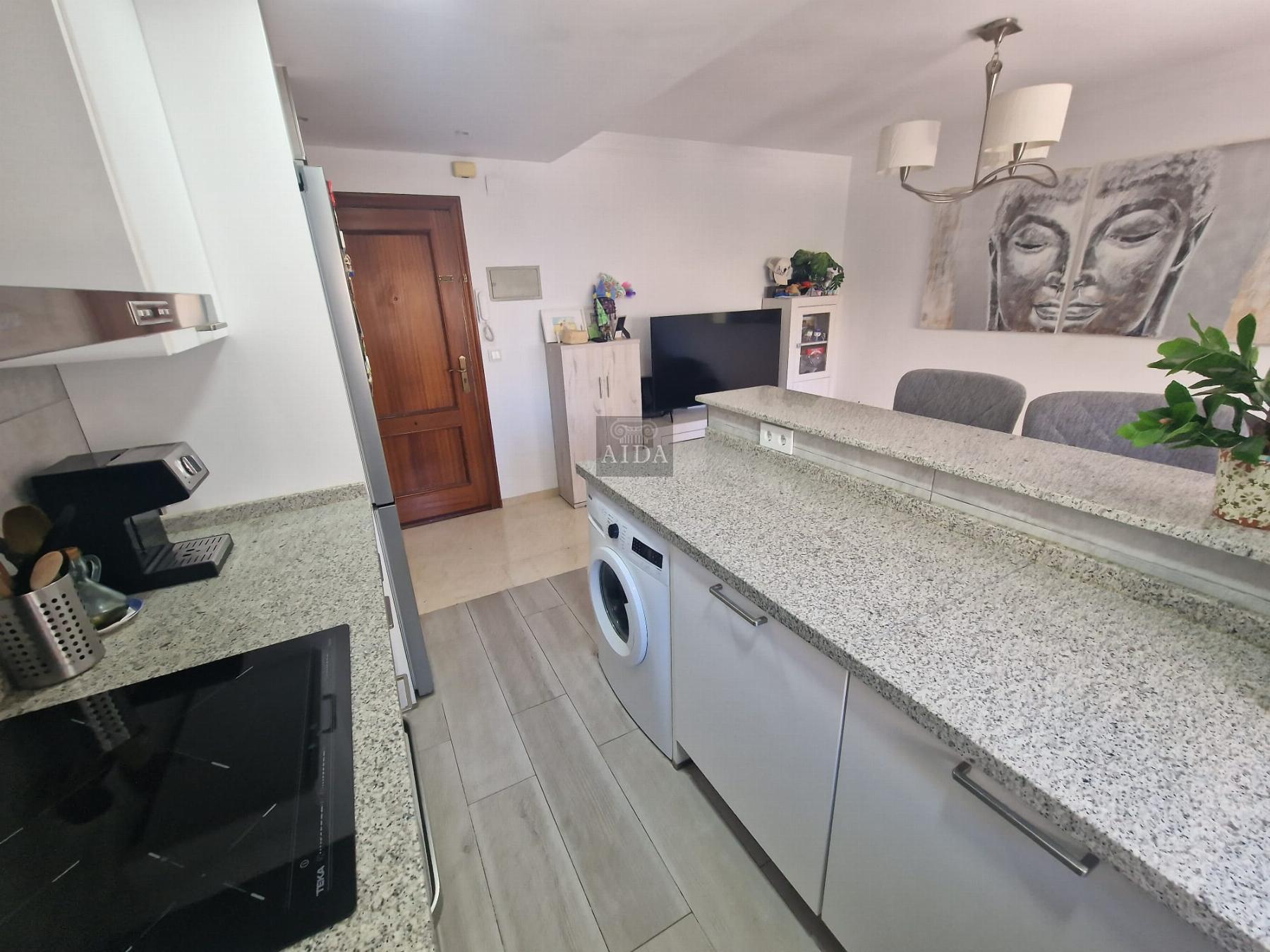 Venta de piso en Estepona