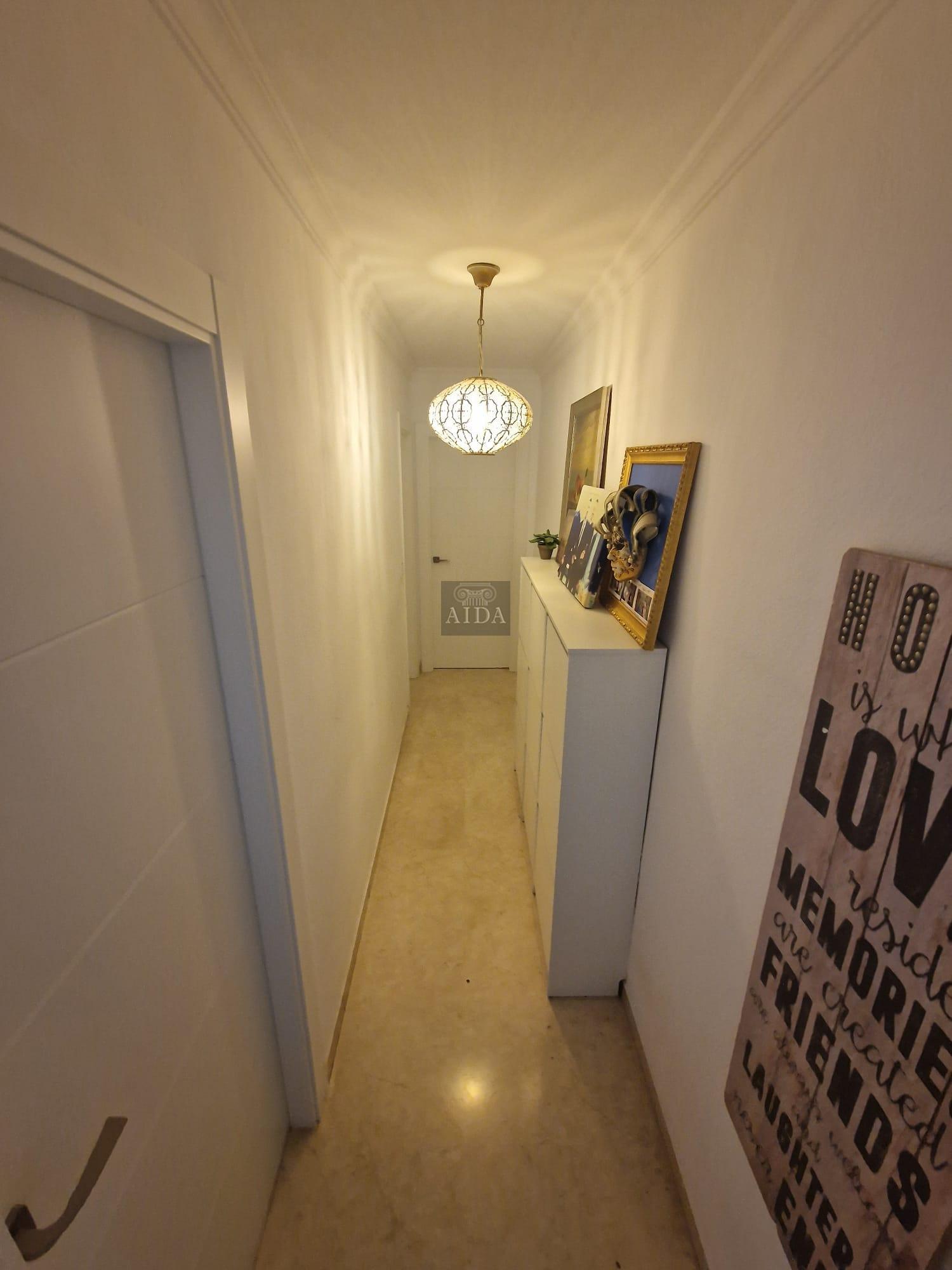 Venta de piso en Estepona