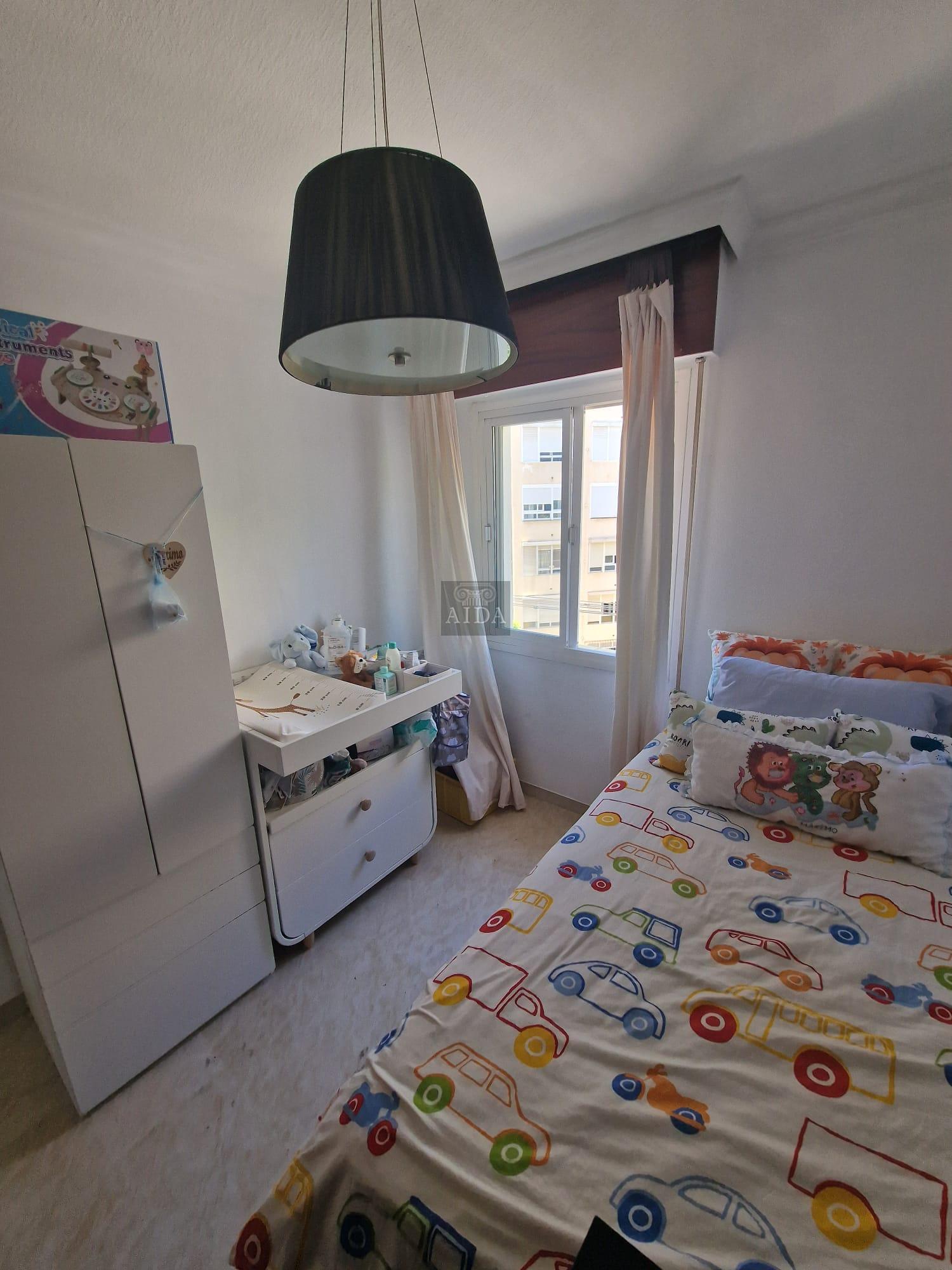 Venta de piso en Estepona