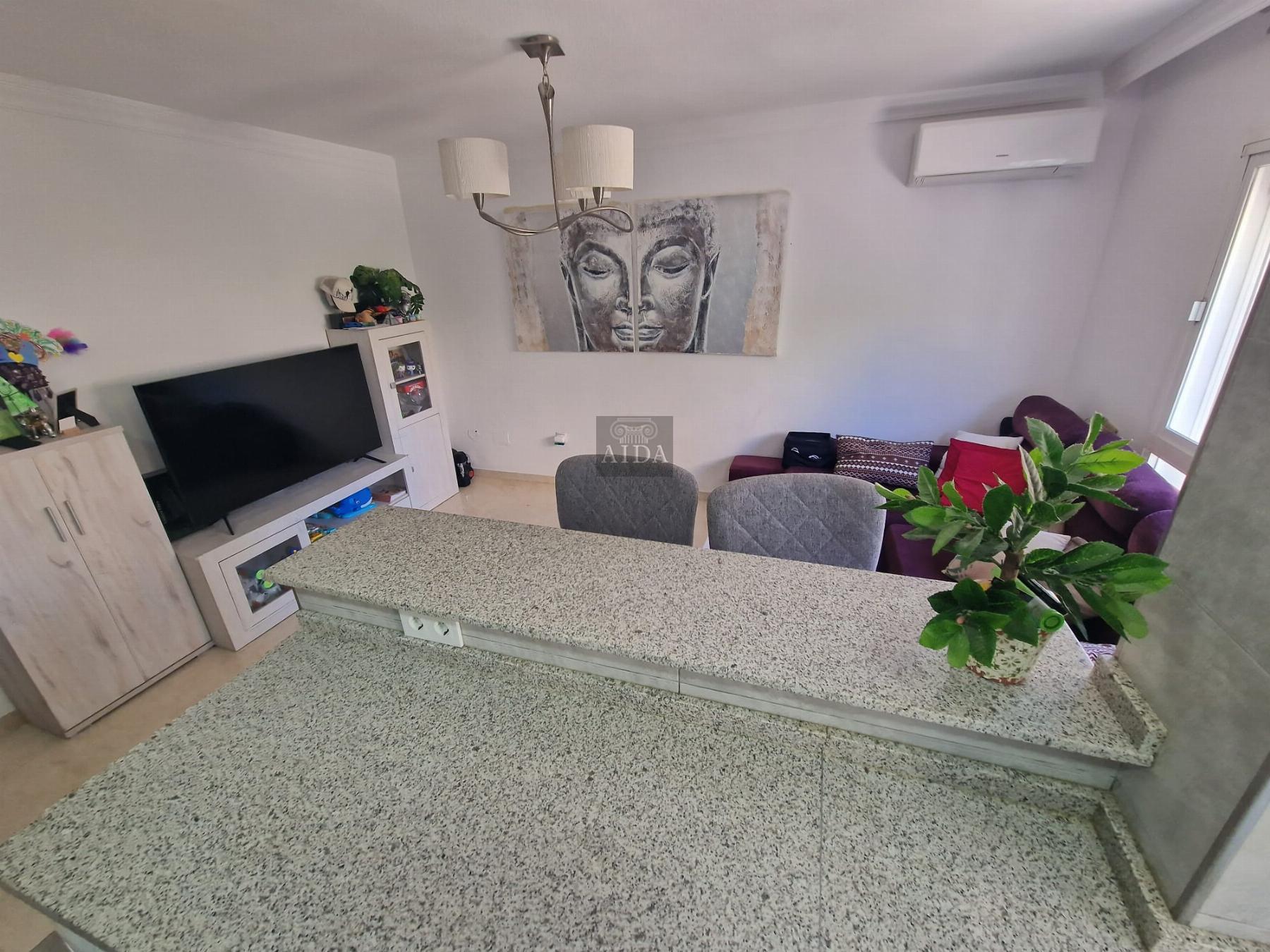 Venta de piso en Estepona