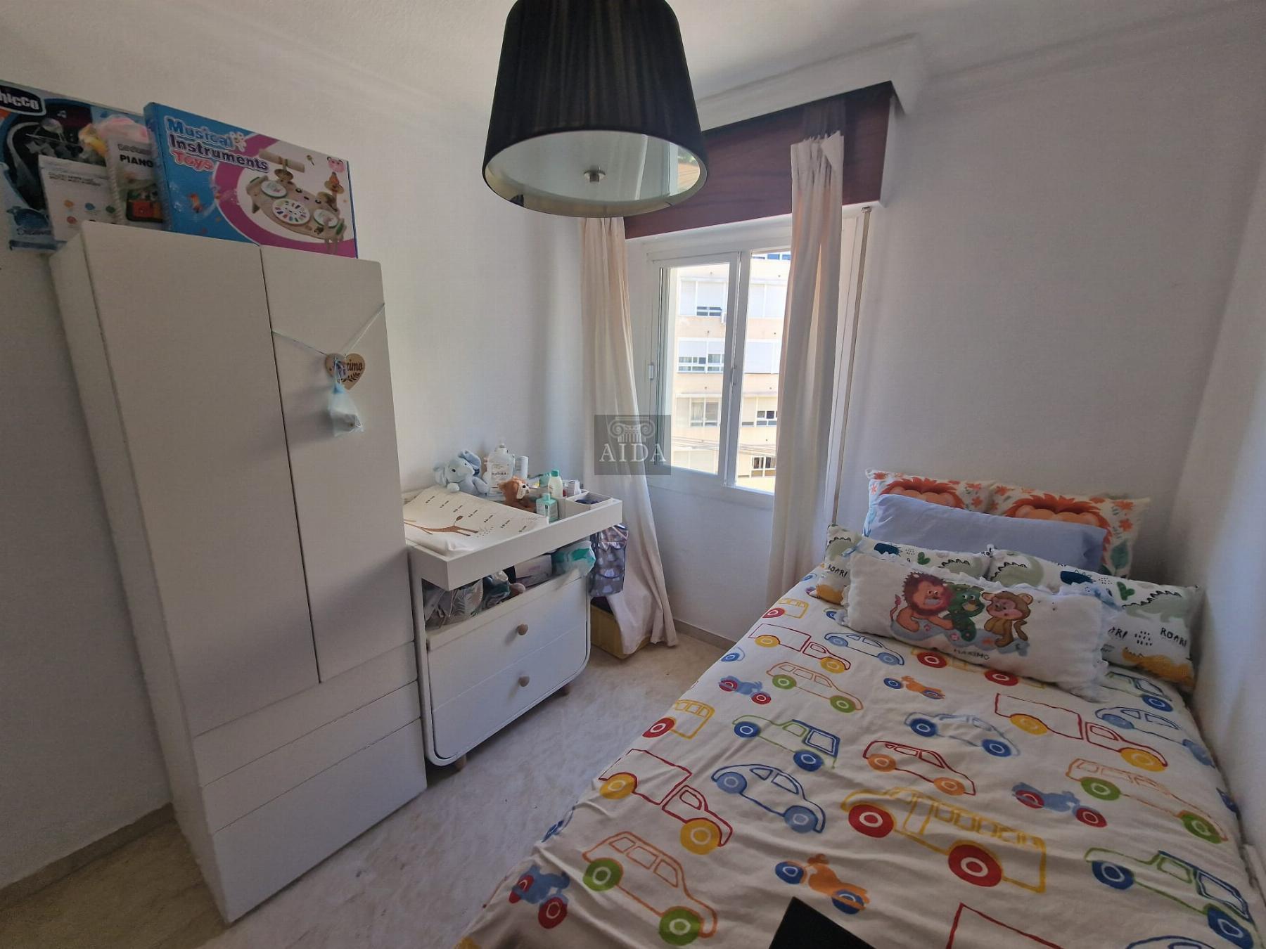 Venta de piso en Estepona