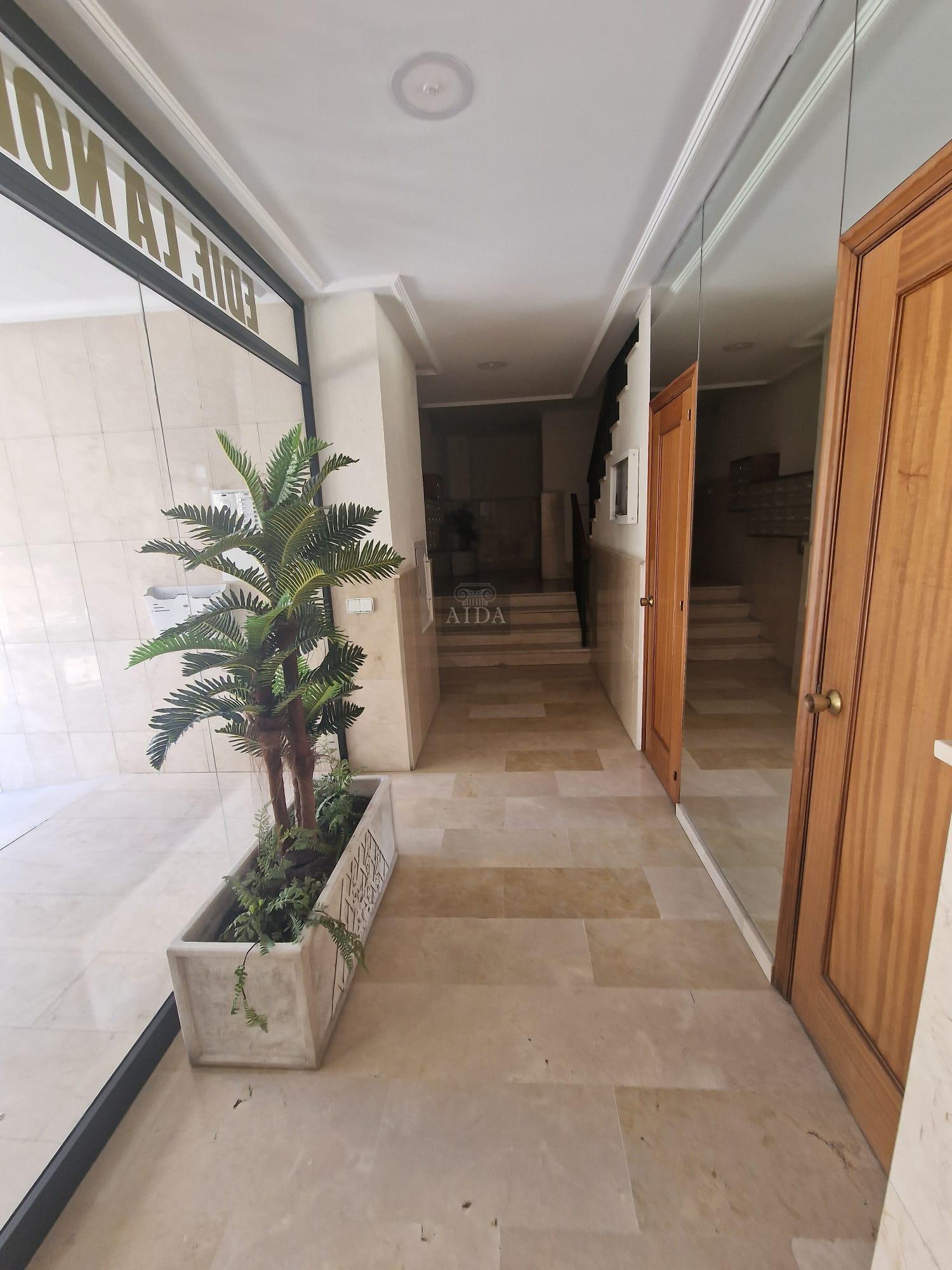 Venta de piso en Estepona