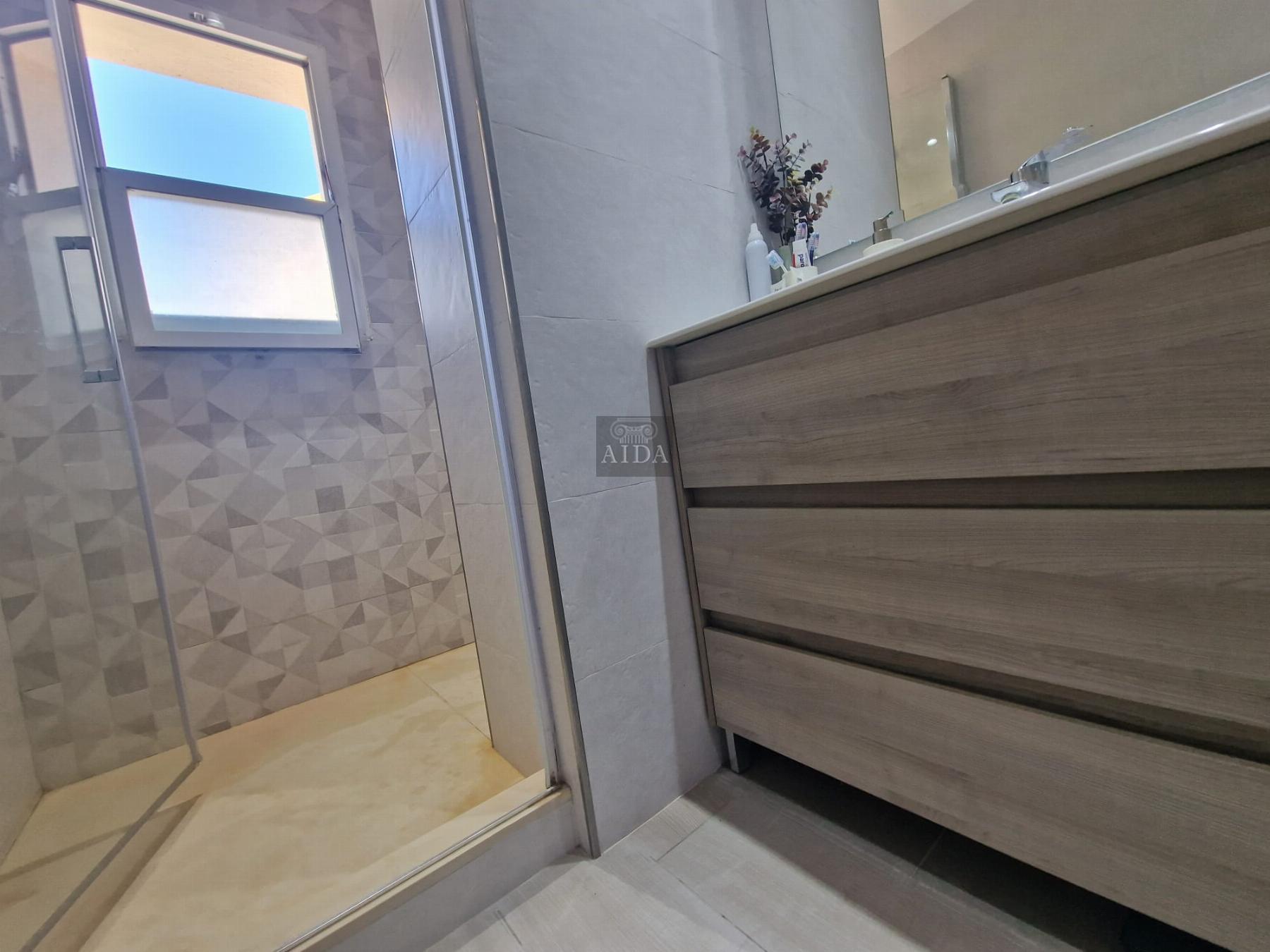 Venta de piso en Estepona