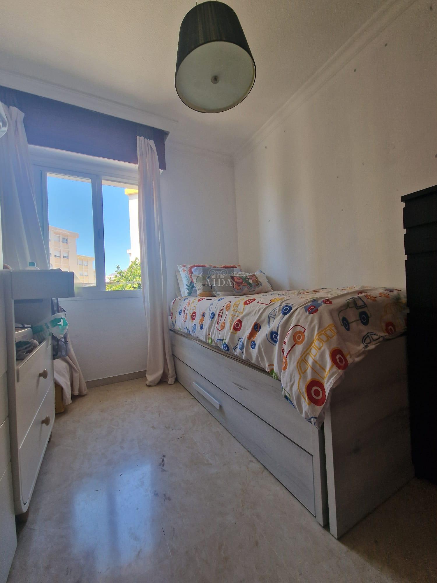 Venta de piso en Estepona