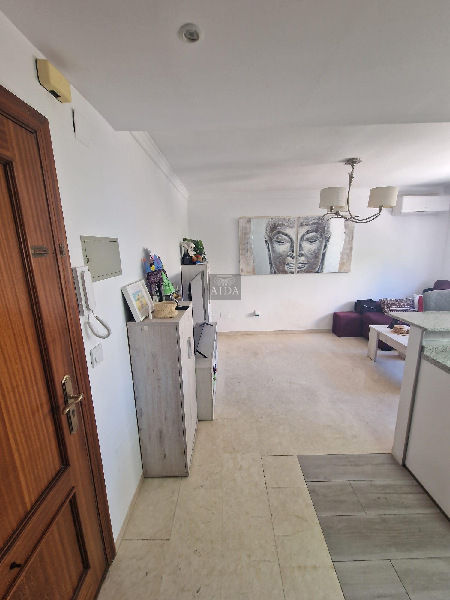 Venta de piso en Estepona