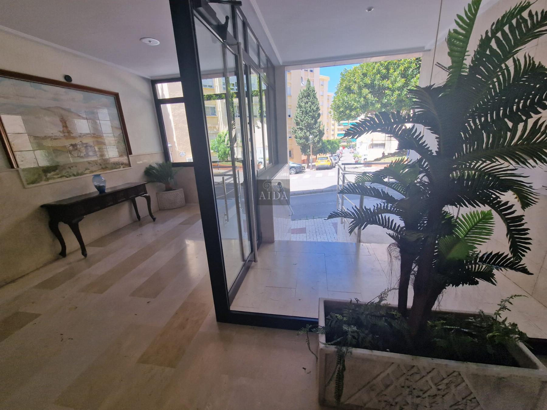 Venta de piso en Estepona