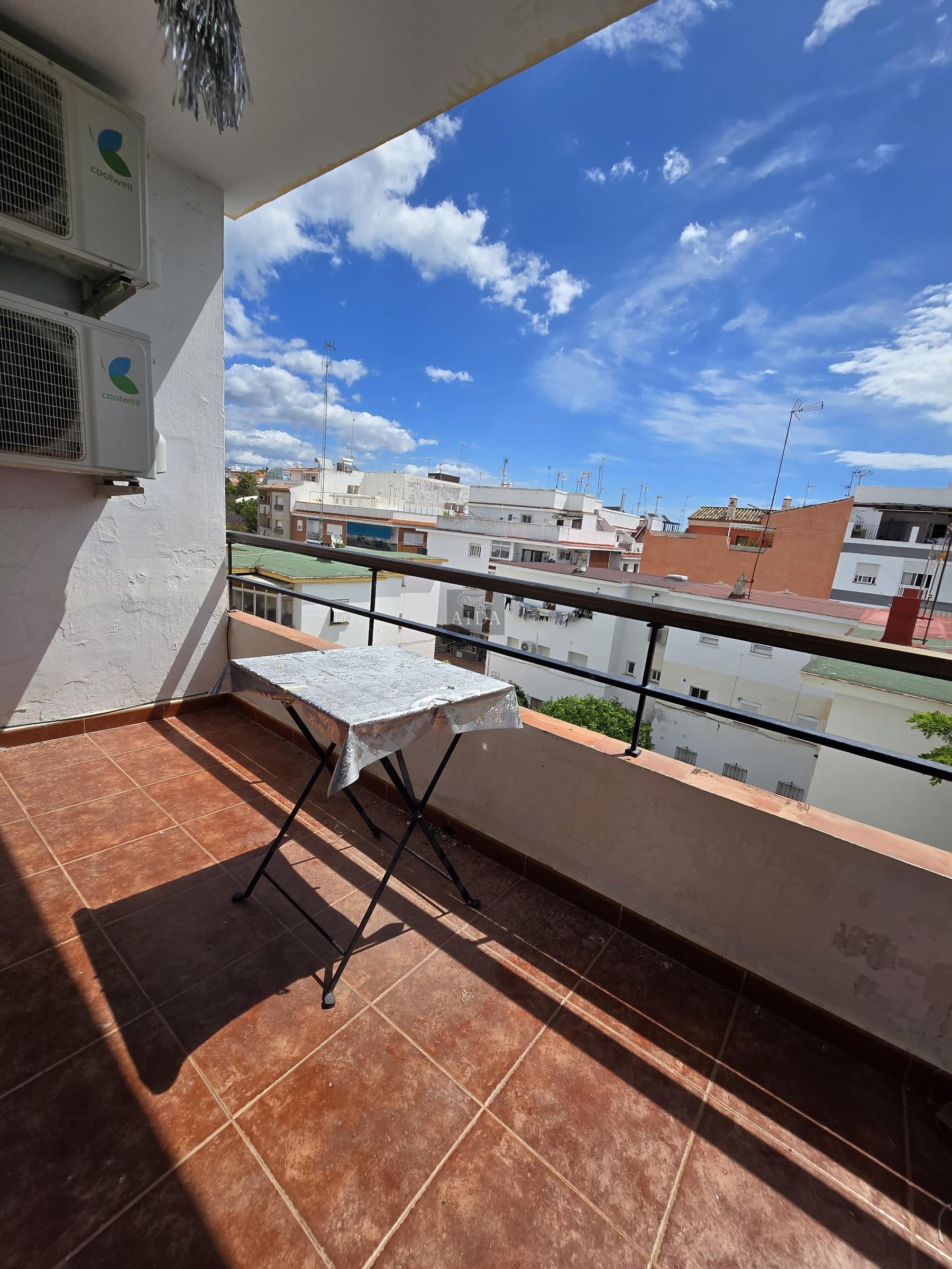 For sale of flat in Estepona