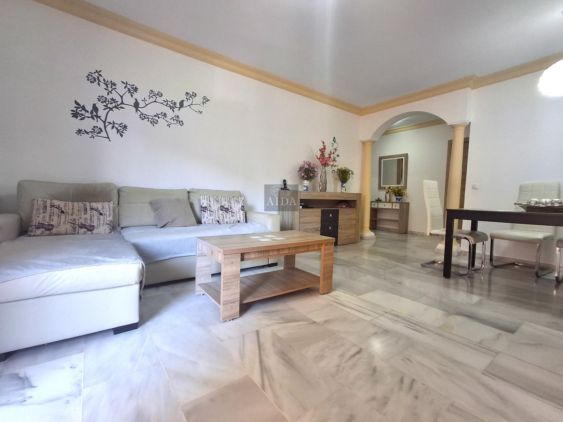 For sale of flat in Estepona