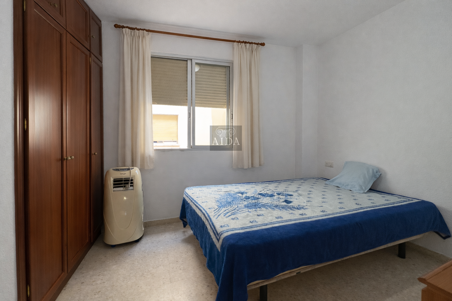 Venta de piso en Estepona