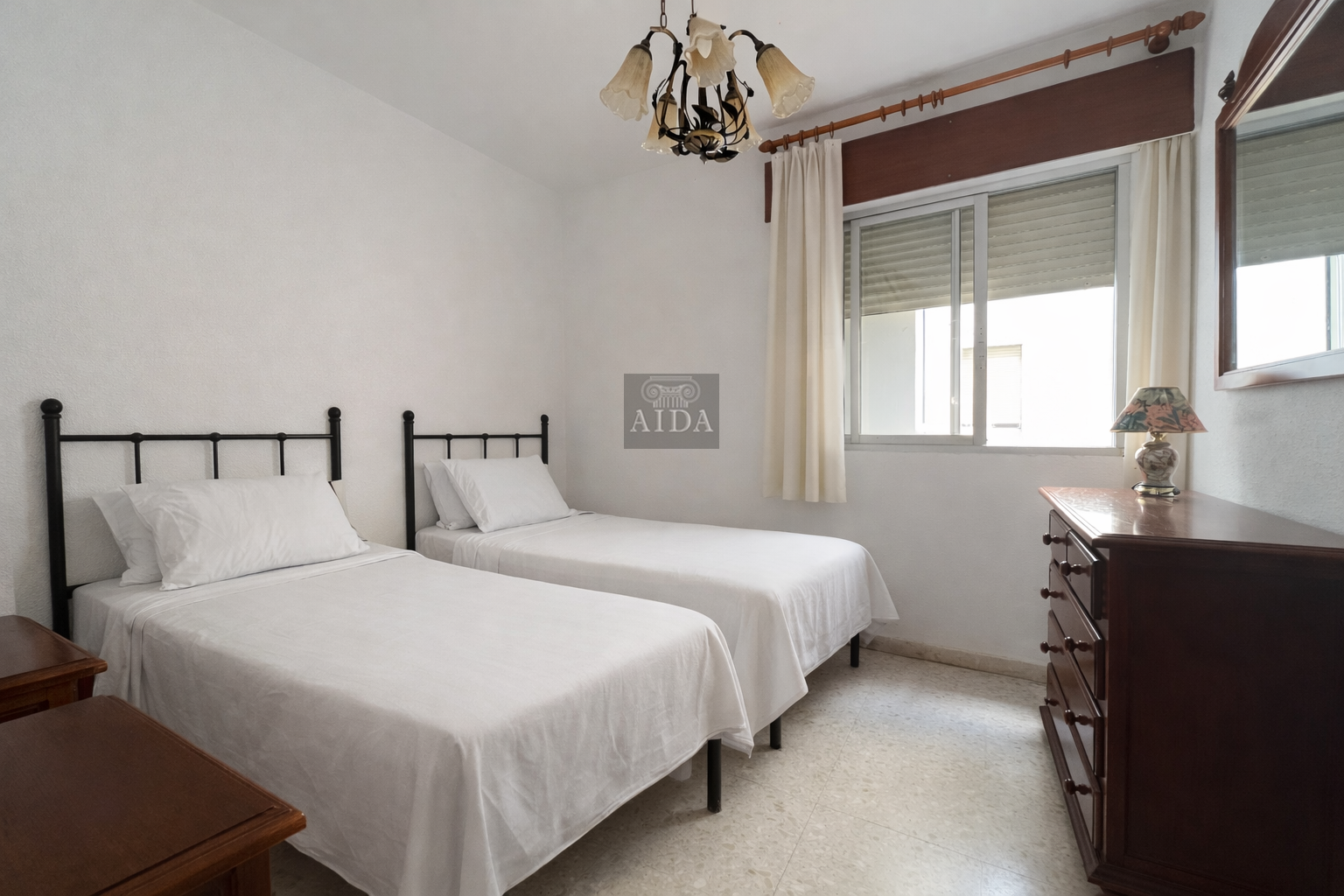 Venta de piso en Estepona