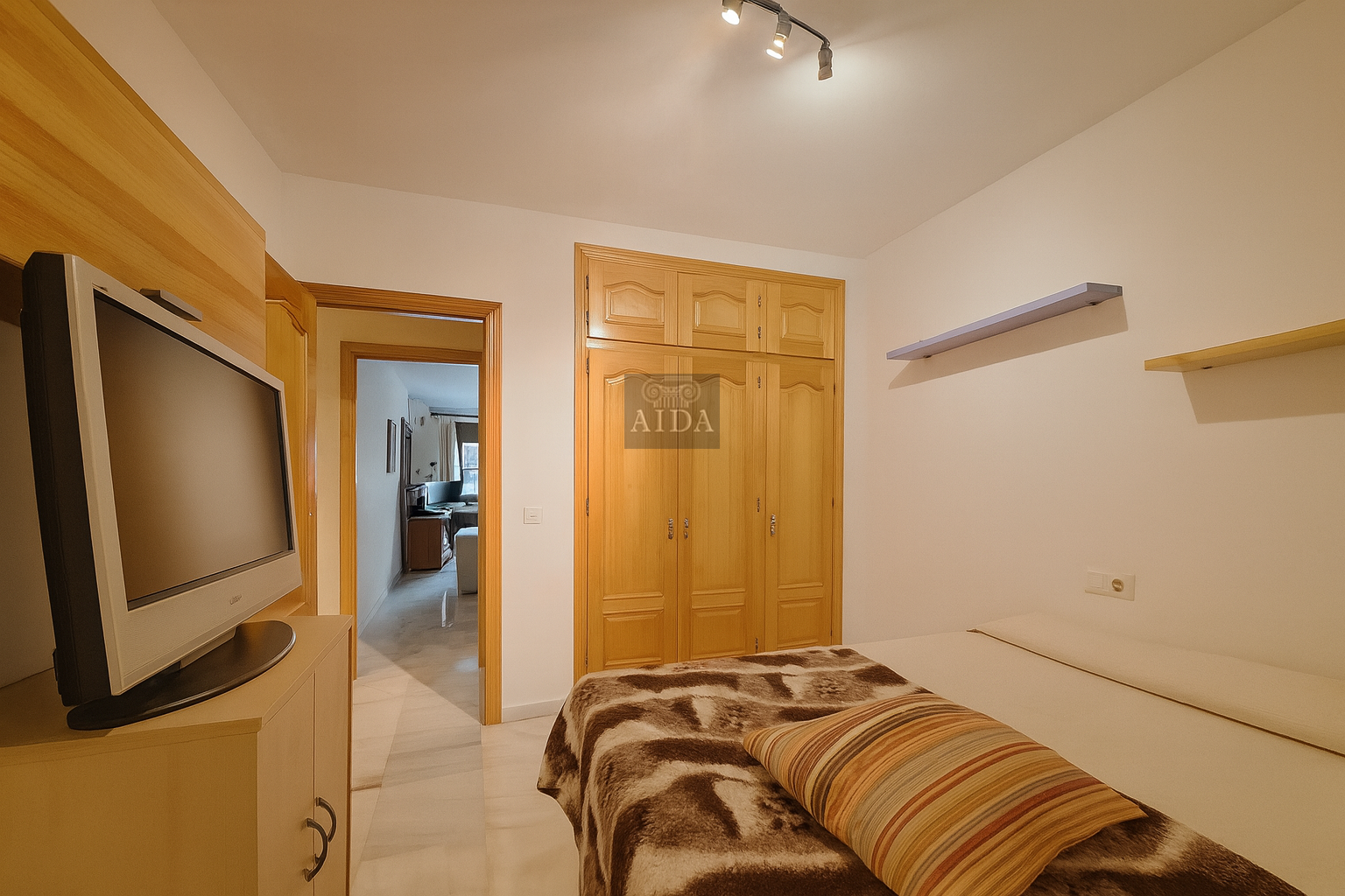 Venta de piso en Estepona