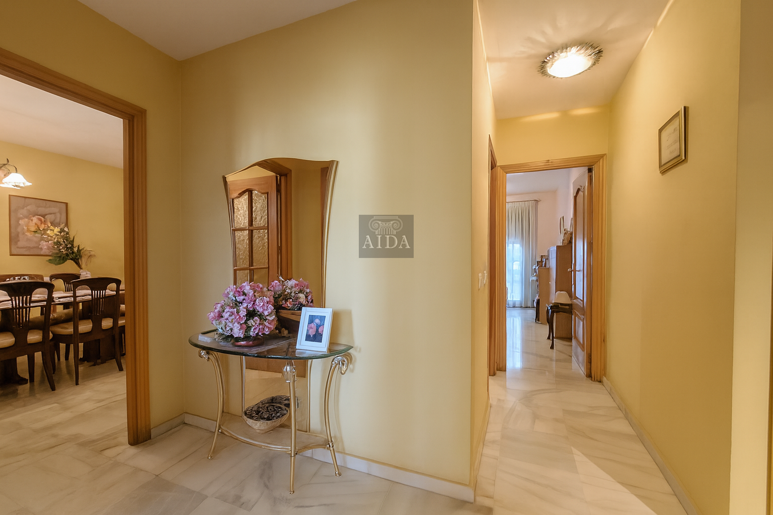 Venta de piso en Estepona