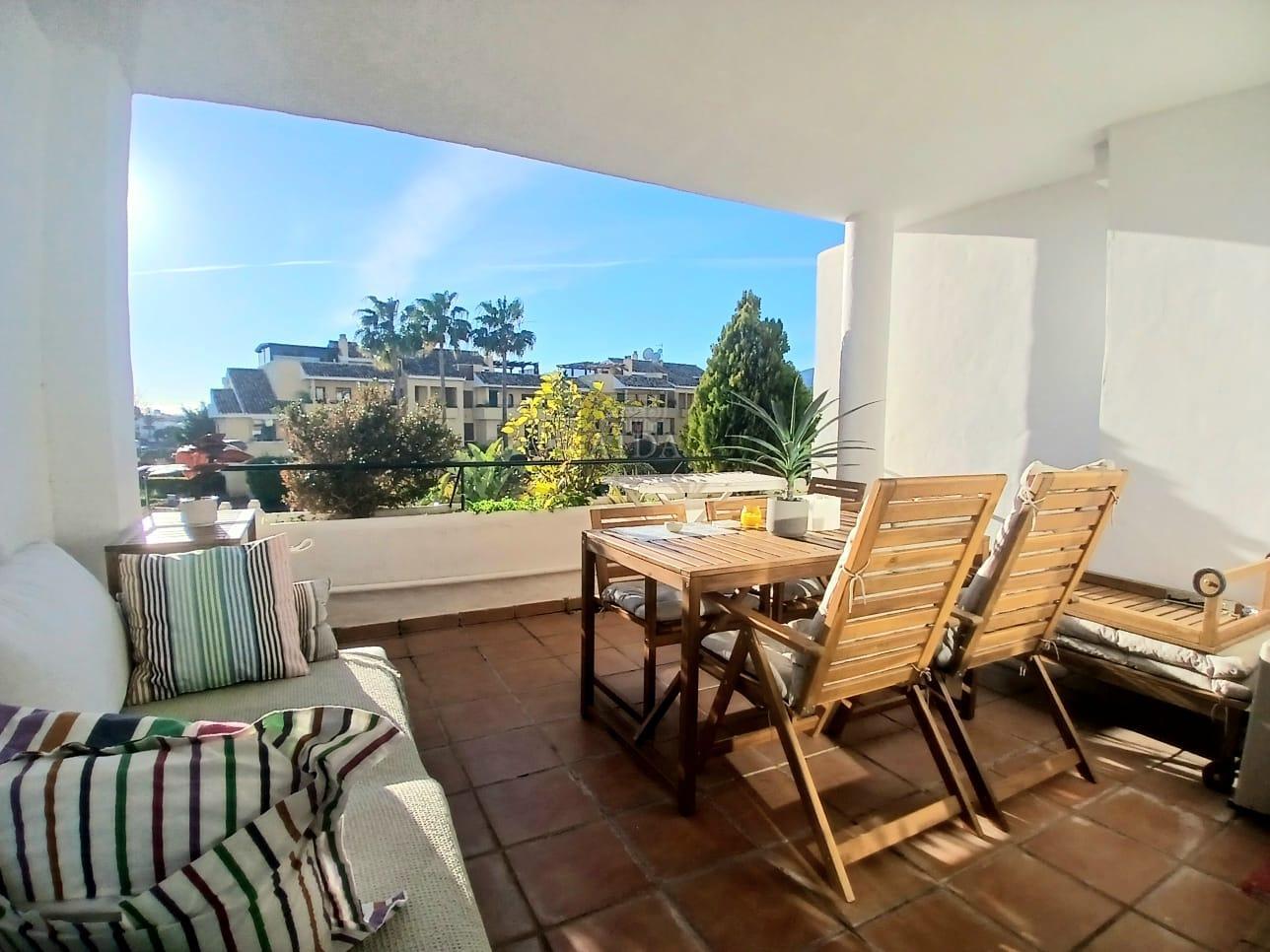 Venta de piso en Estepona