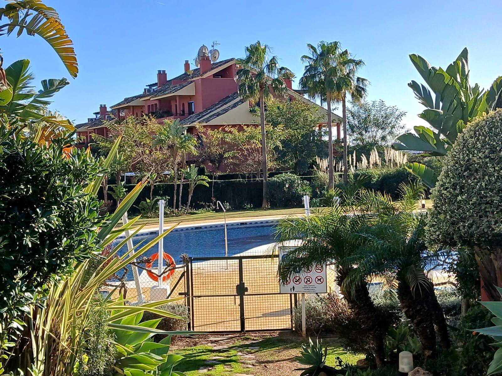 Venta de piso en Estepona