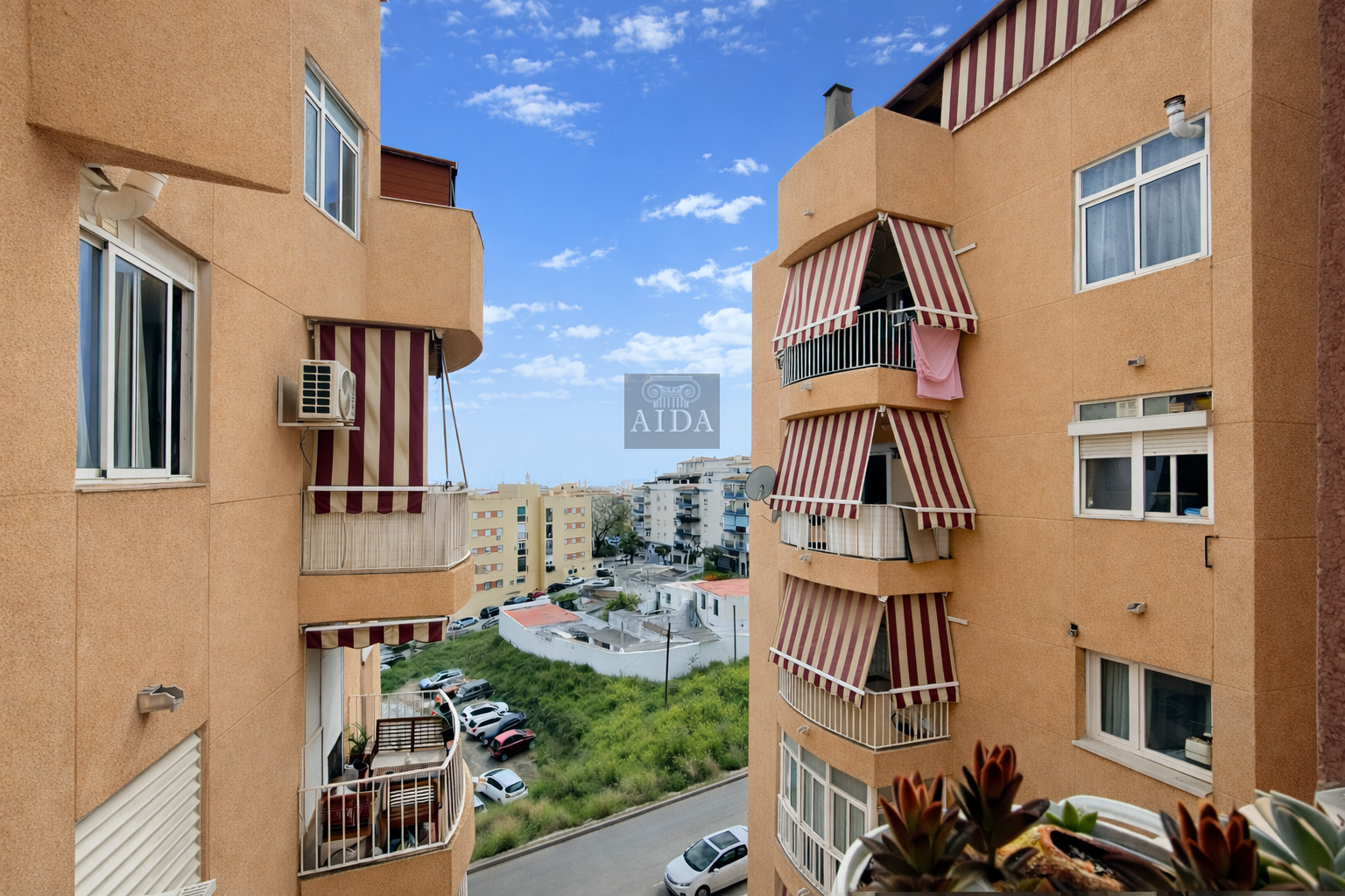 Venta de piso en Estepona