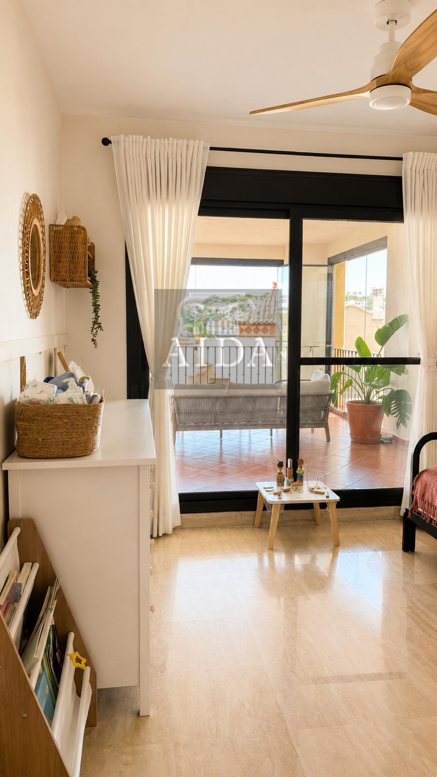 Venta de piso en Estepona