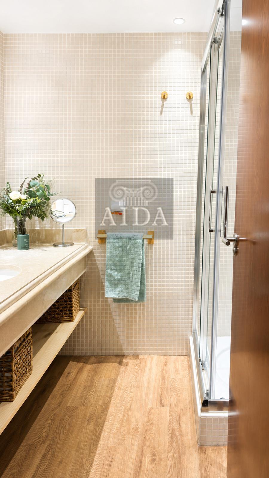 Venta de piso en Estepona